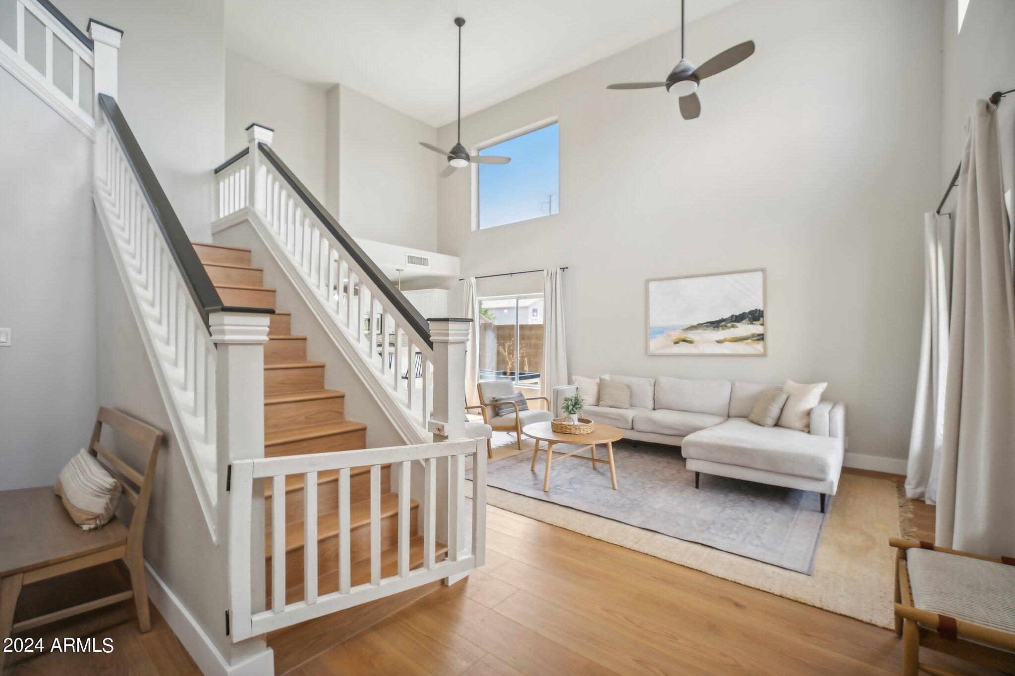 3364 E MENADOTA Drive