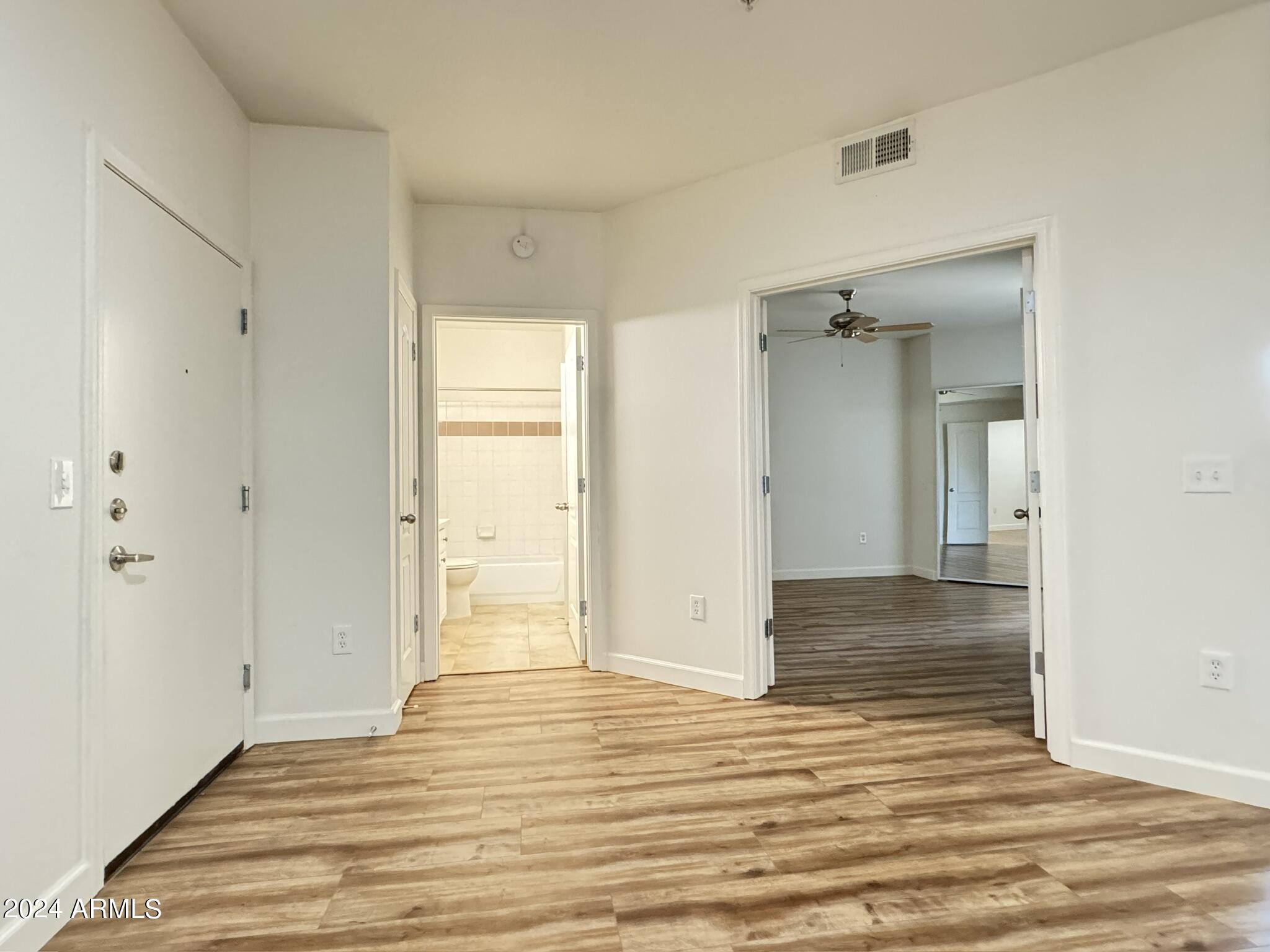 1701 E COLTER Street, 437