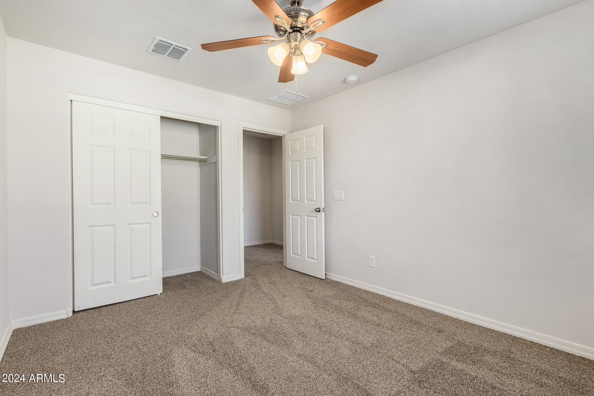 836 E AGUA FRIA Lane