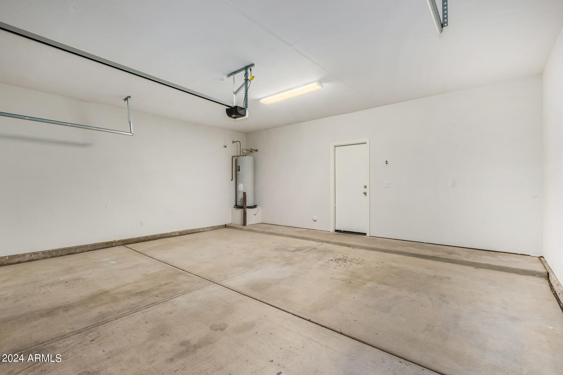 836 E AGUA FRIA Lane