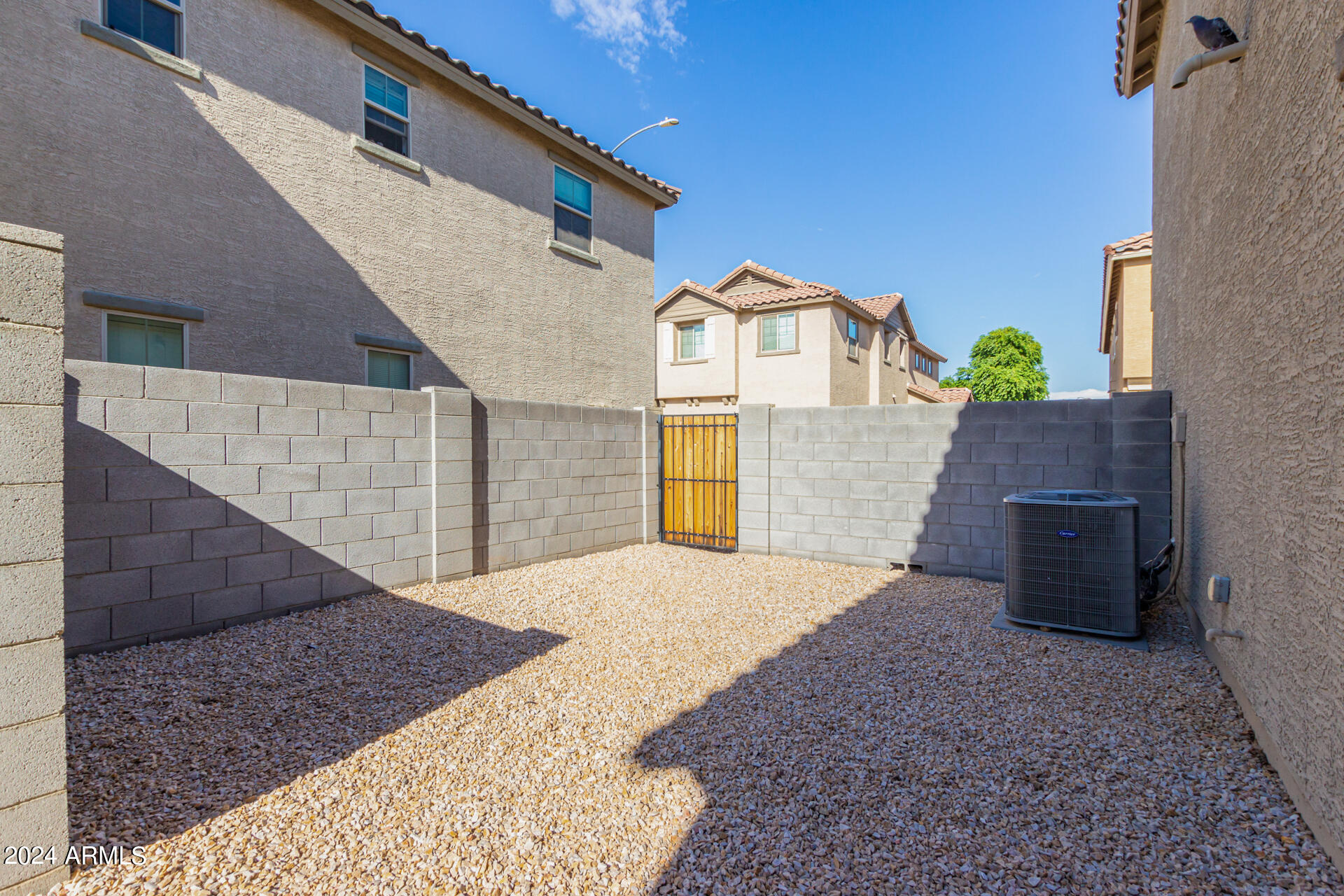 836 E AGUA FRIA Lane