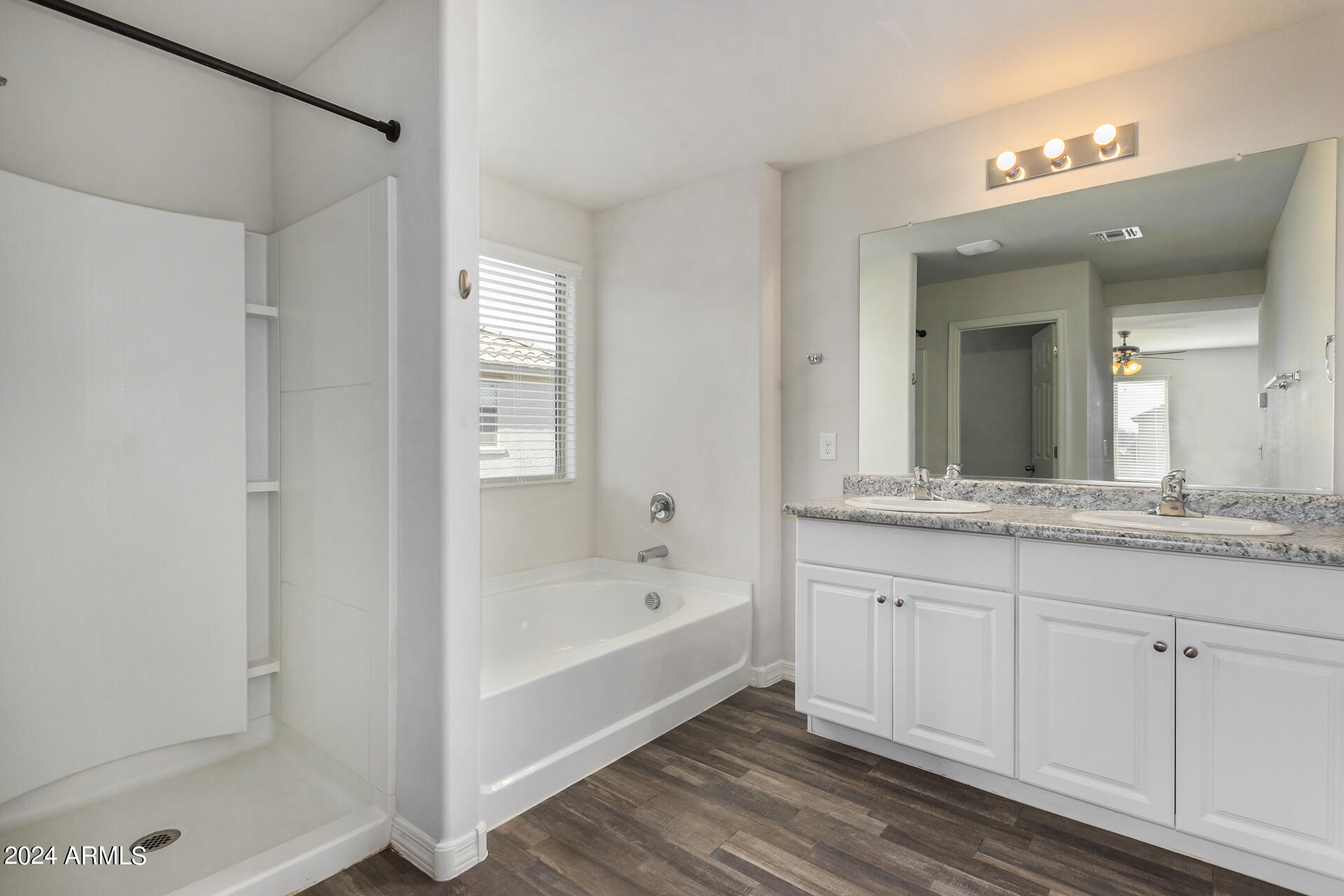 836 E AGUA FRIA Lane