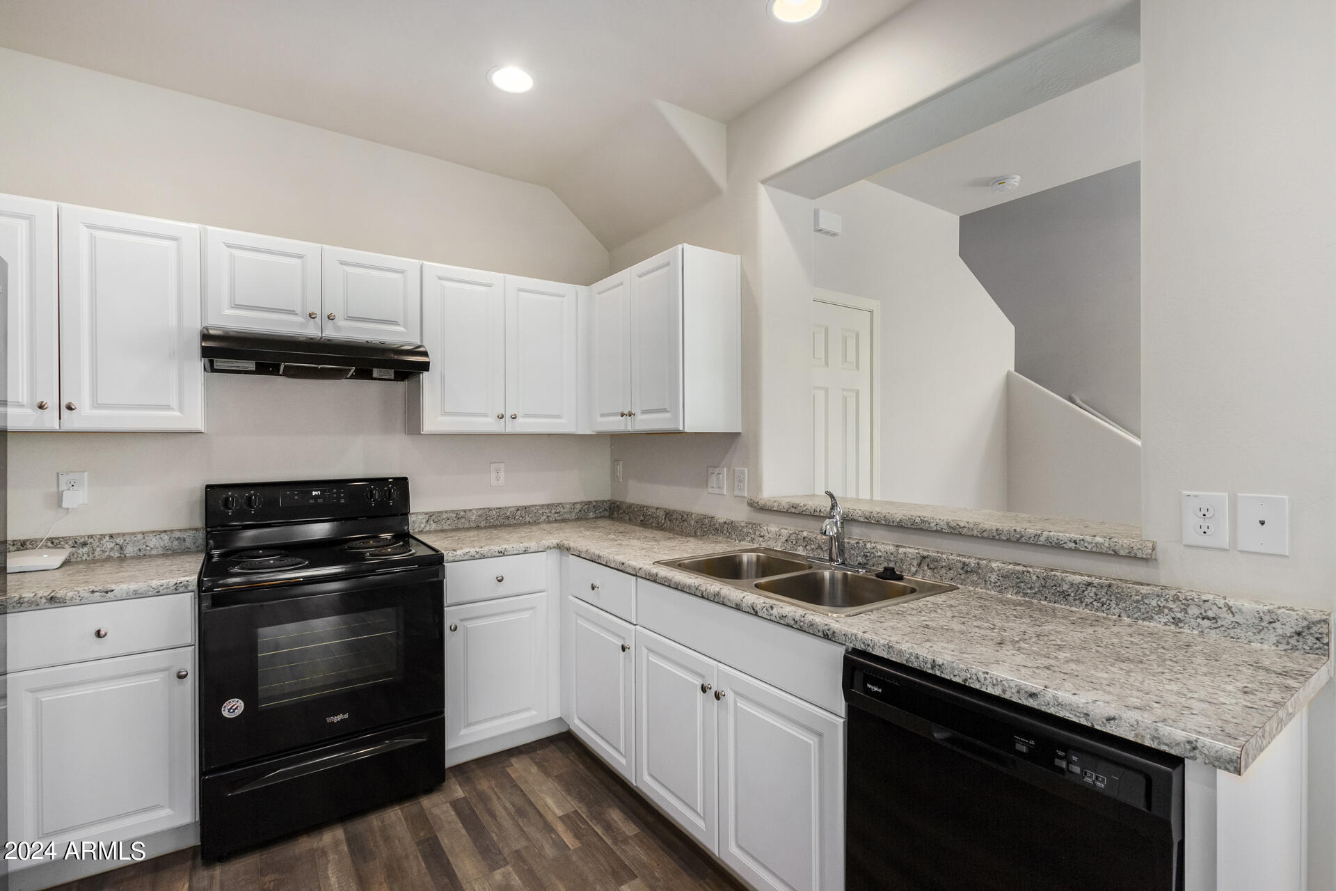 836 E AGUA FRIA Lane