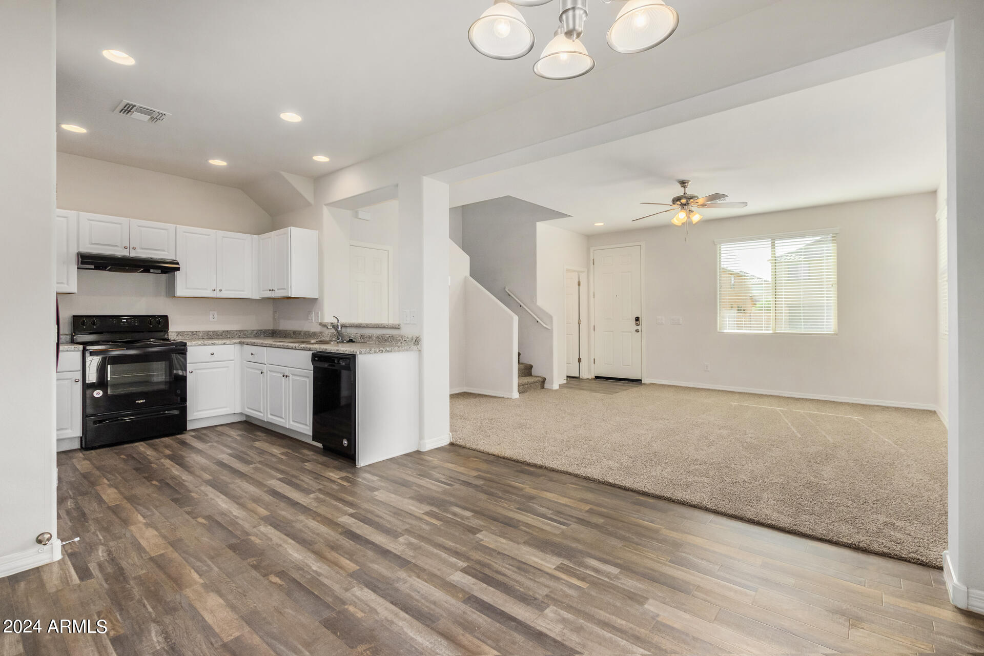 836 E AGUA FRIA Lane