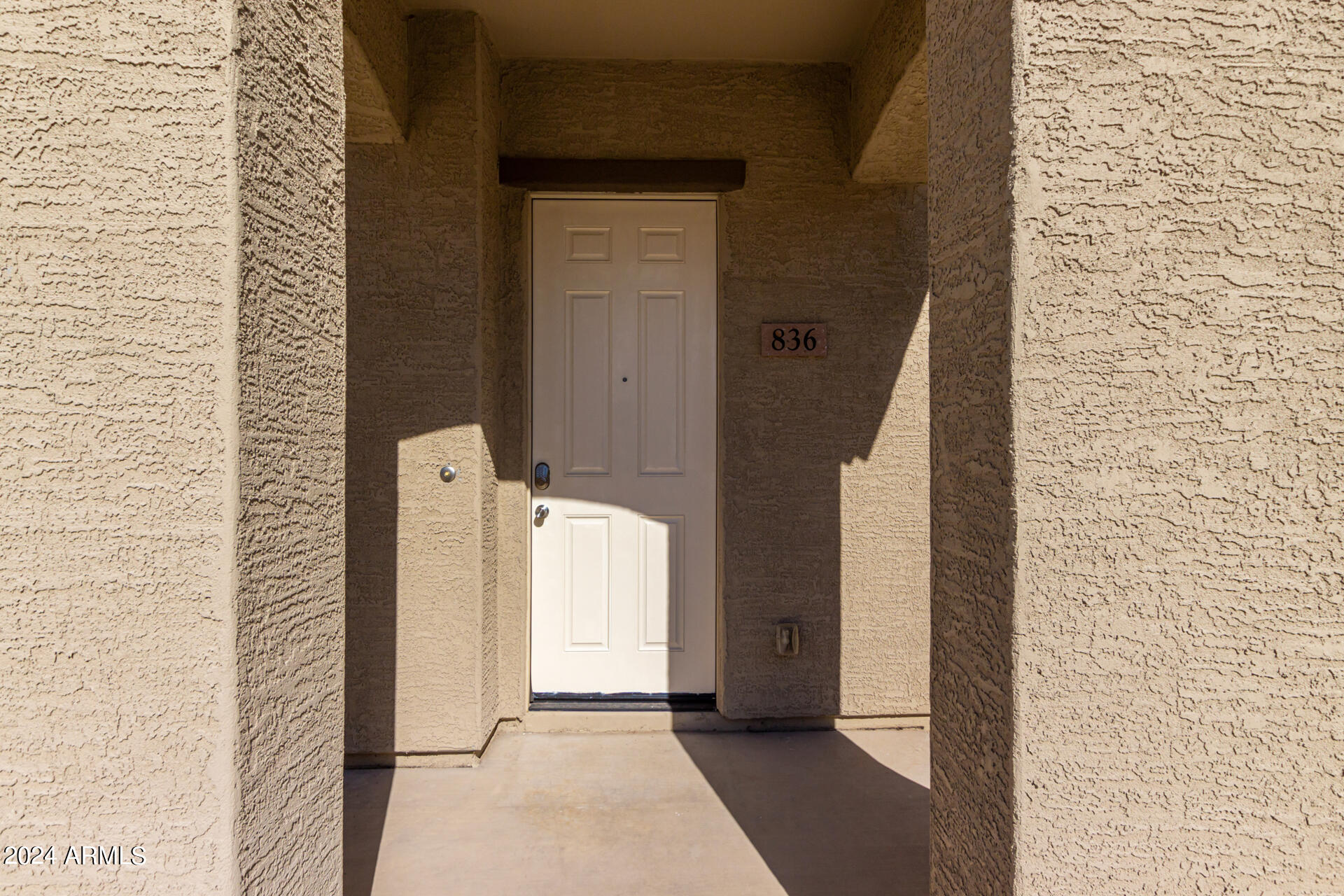 836 E AGUA FRIA Lane