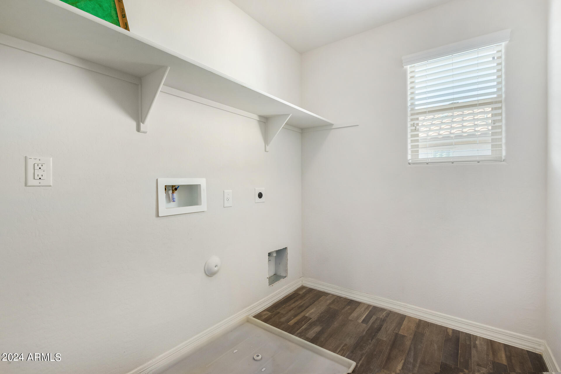 836 E AGUA FRIA Lane