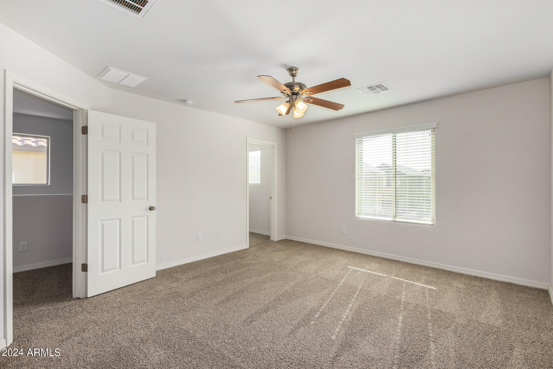 836 E AGUA FRIA Lane