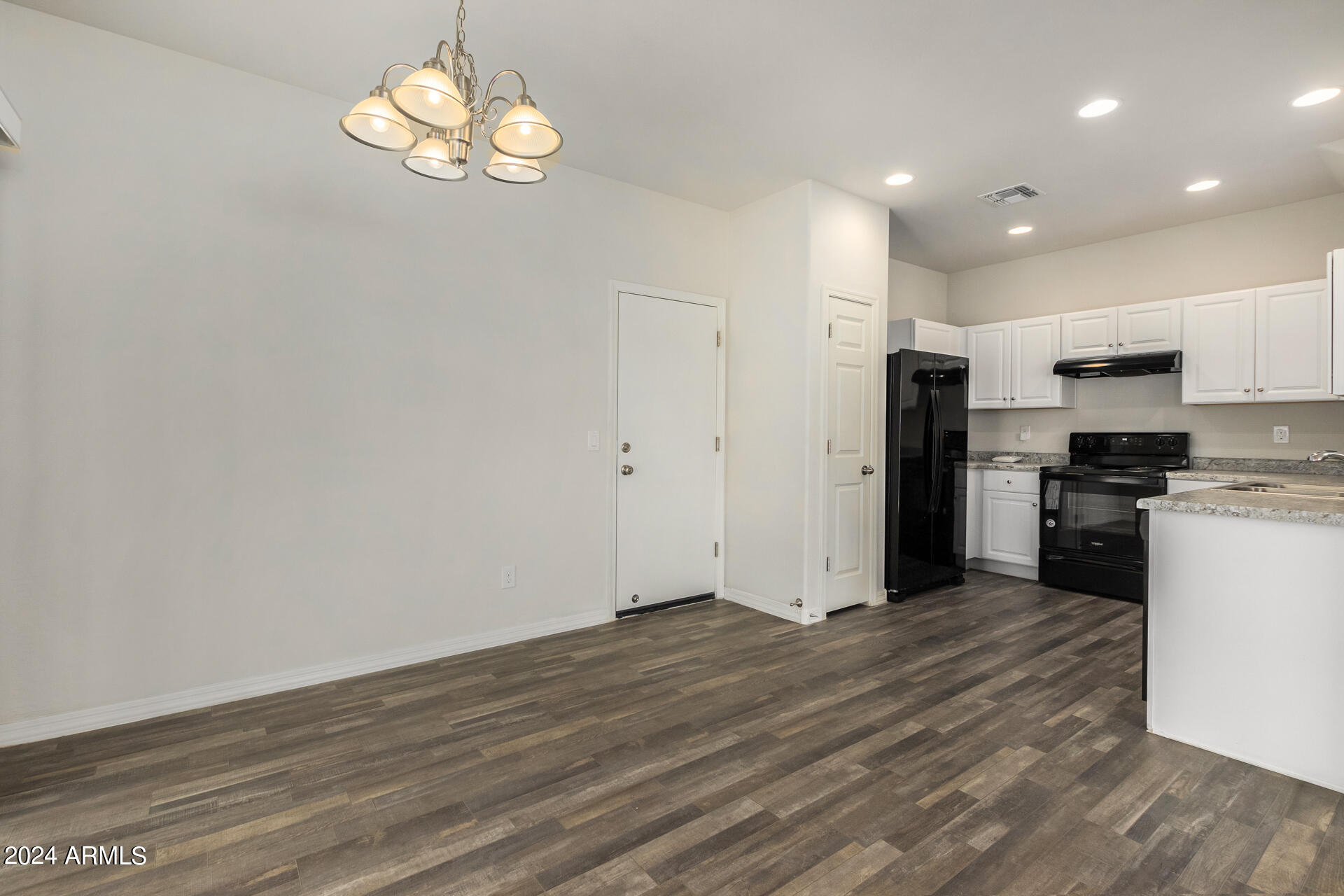 836 E AGUA FRIA Lane