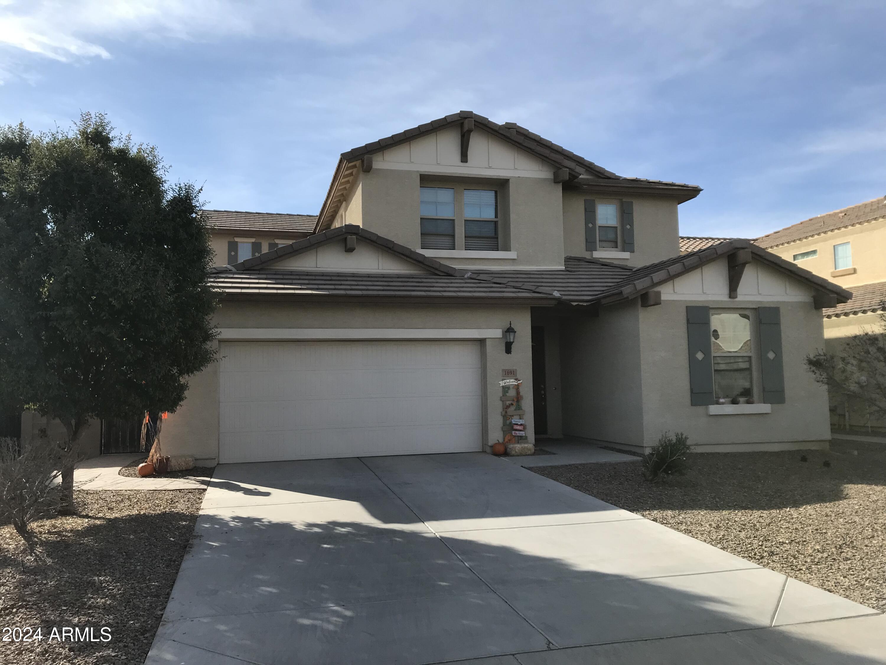 1691 E DUBOIS Avenue