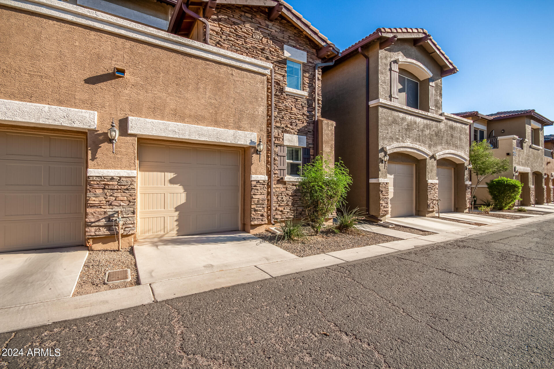 7726 E BASELINE Road, 232