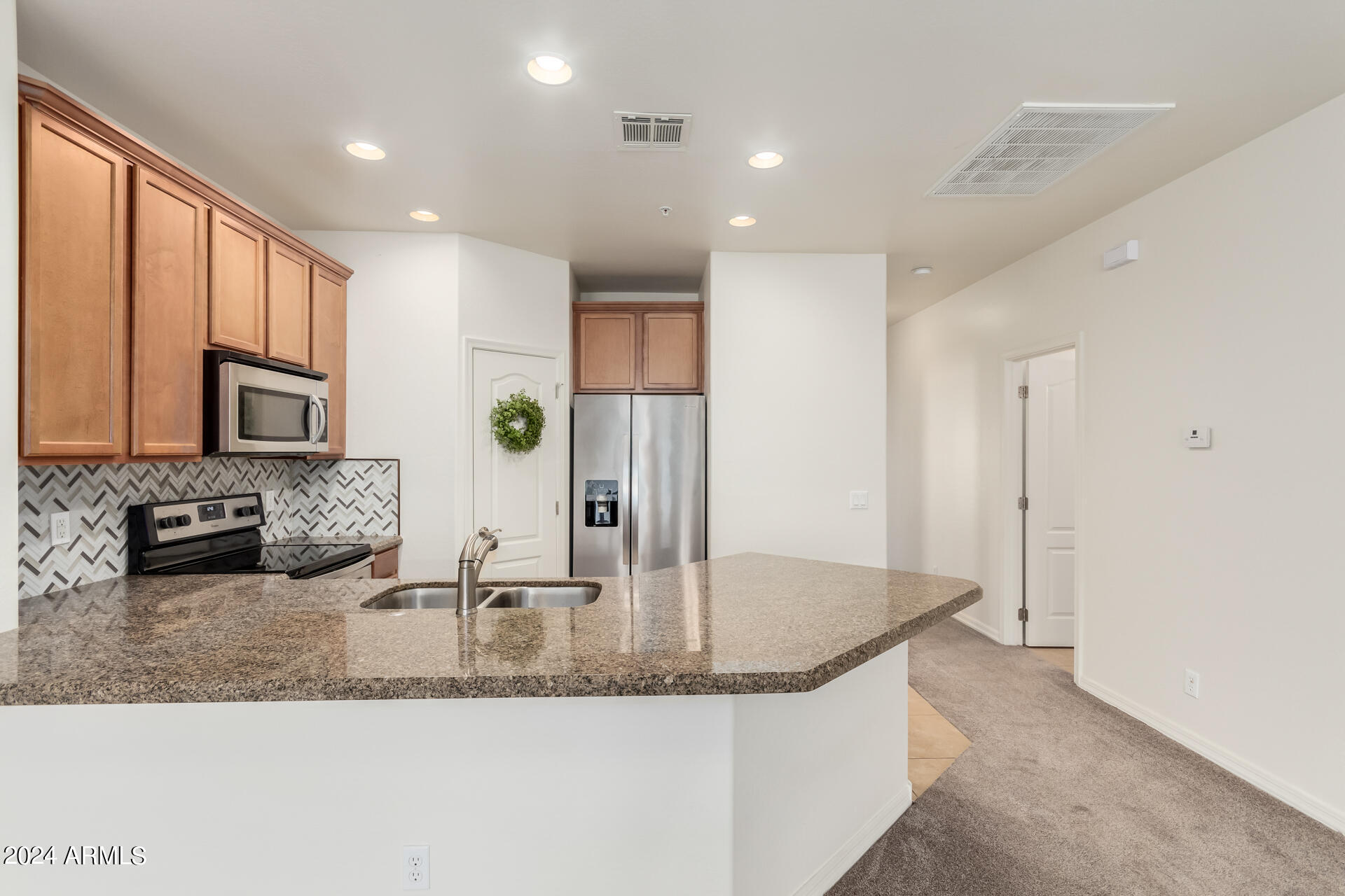 7726 E BASELINE Road, 232