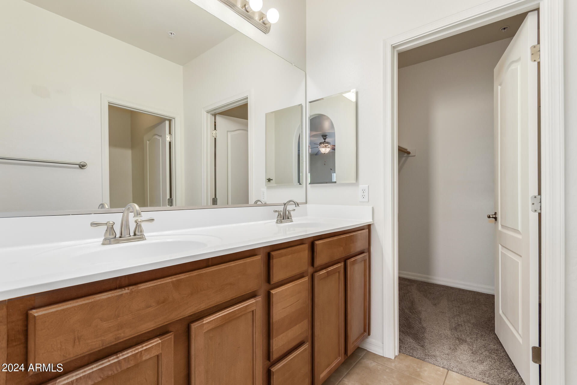 7726 E BASELINE Road, 232