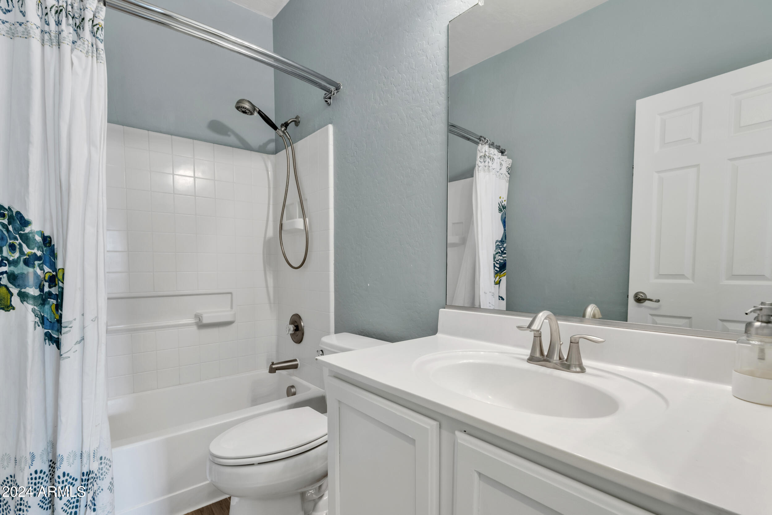 4255 E Washington Court