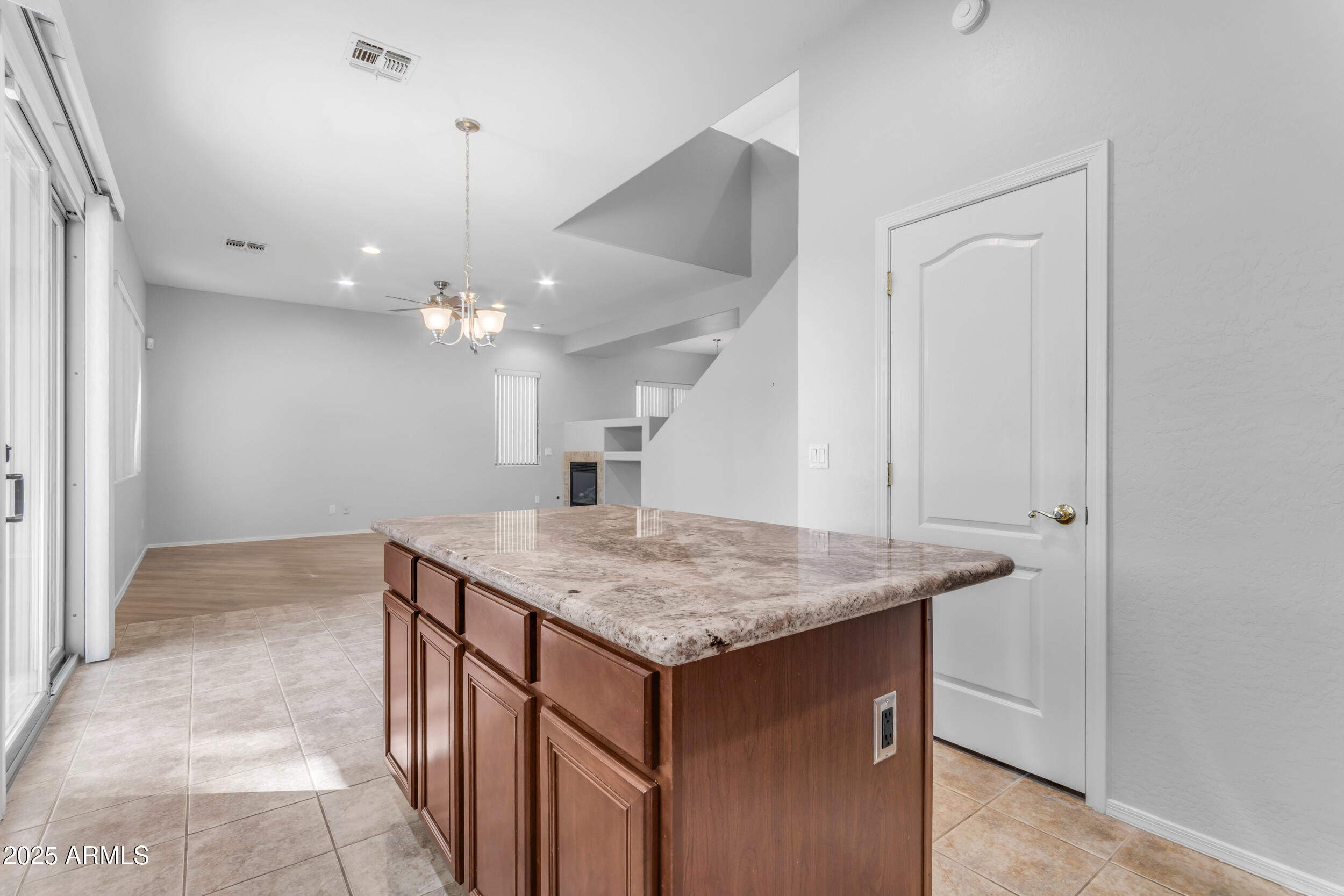 2067 W PERIWINKLE Way