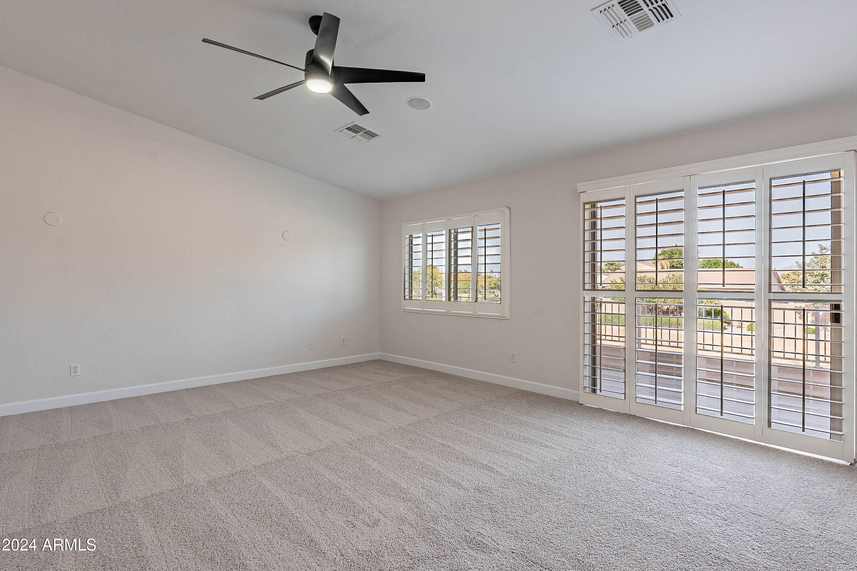 9902 E MESETO Avenue