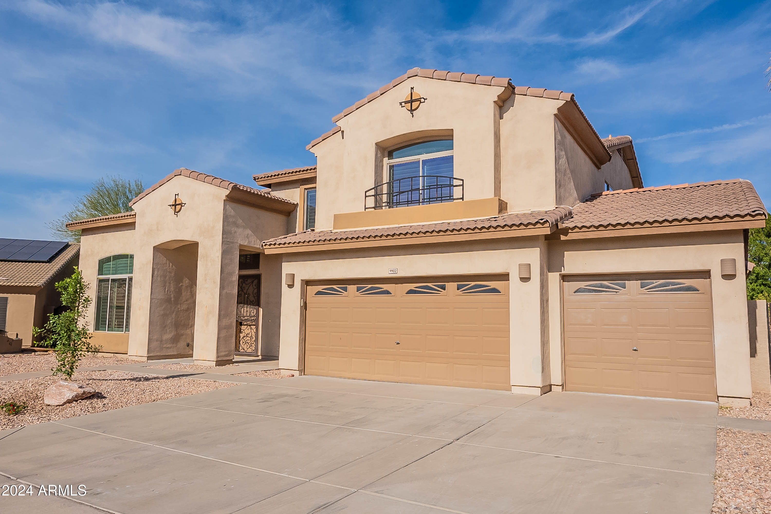 9902 E MESETO Avenue