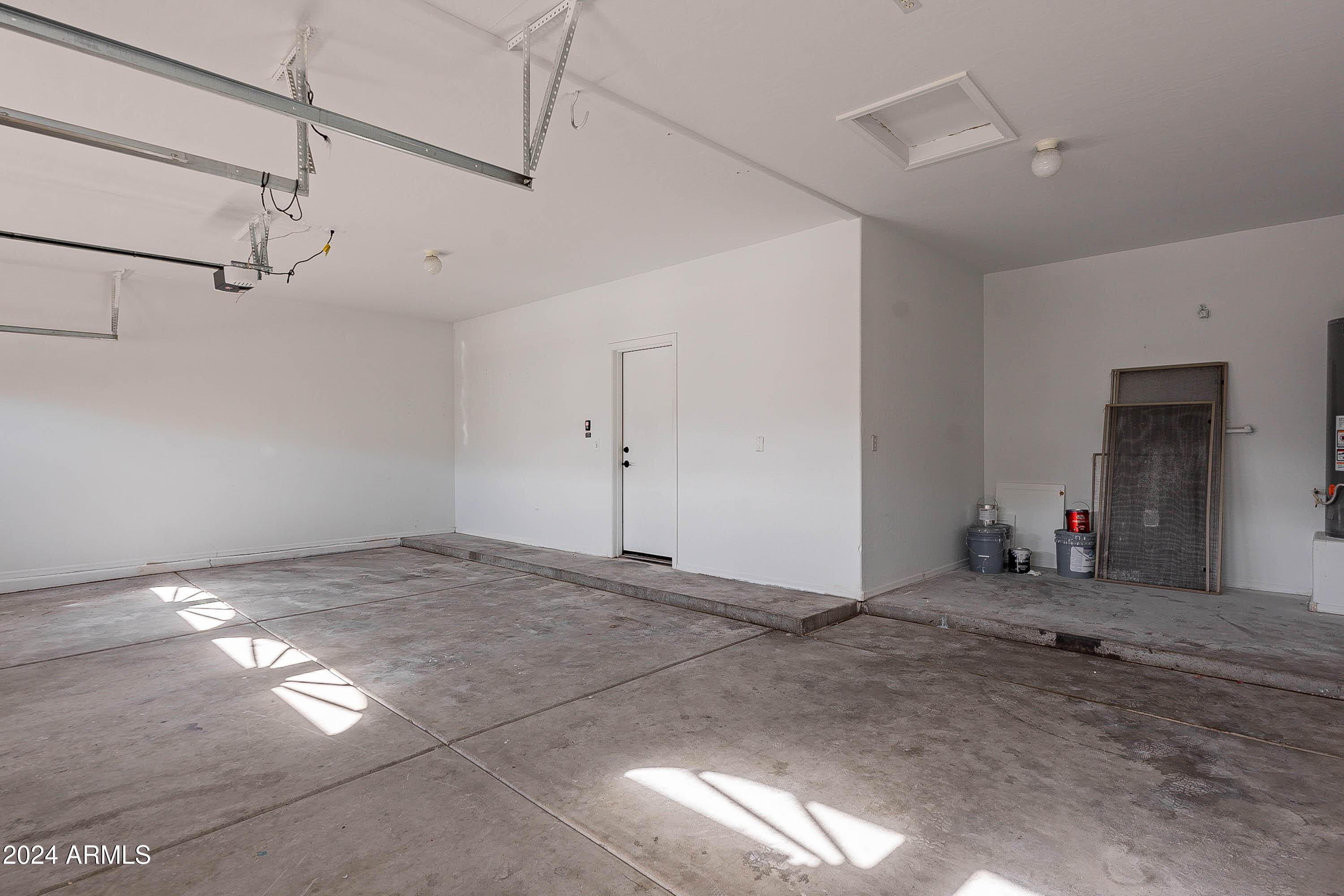 9902 E MESETO Avenue