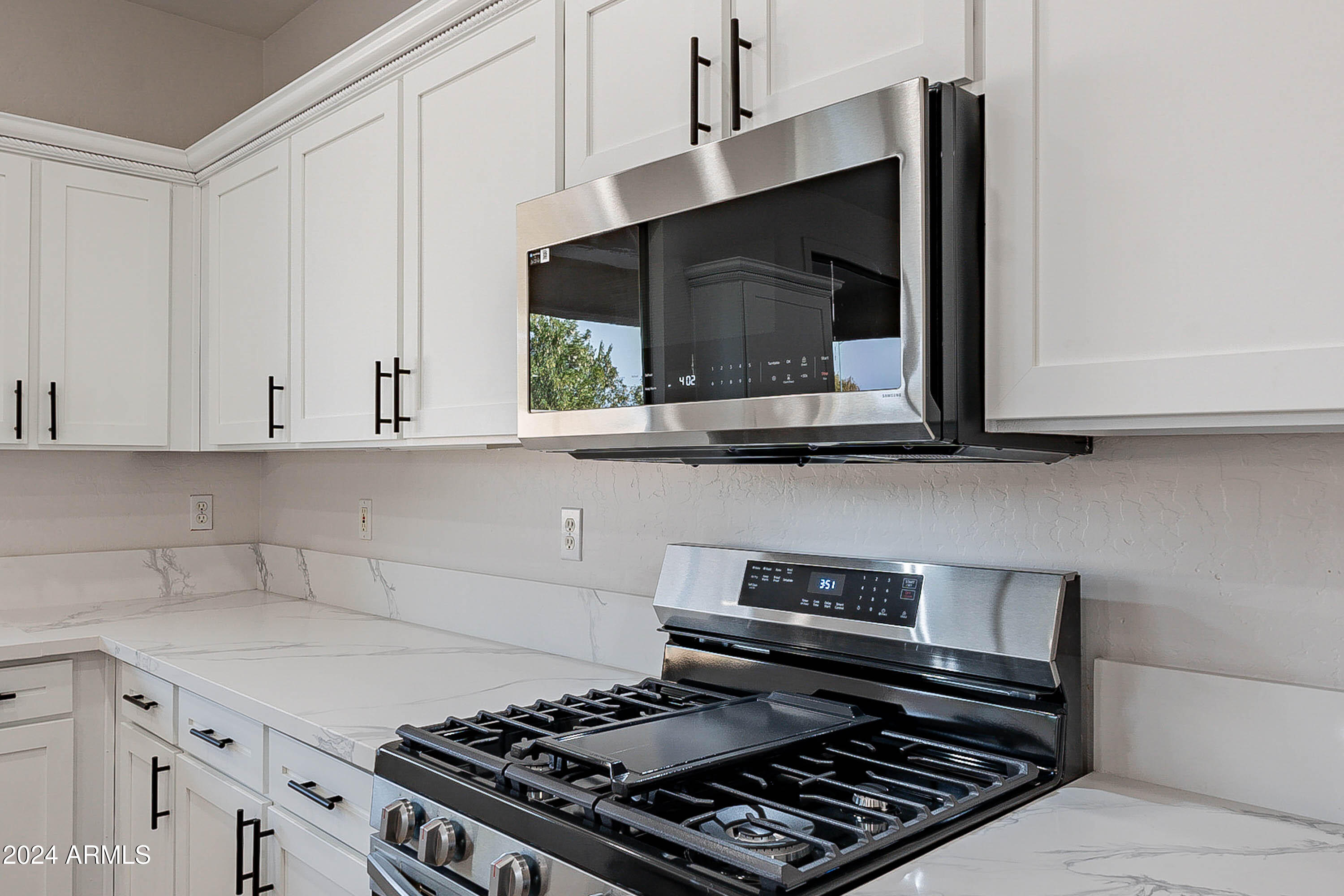 9902 E MESETO Avenue