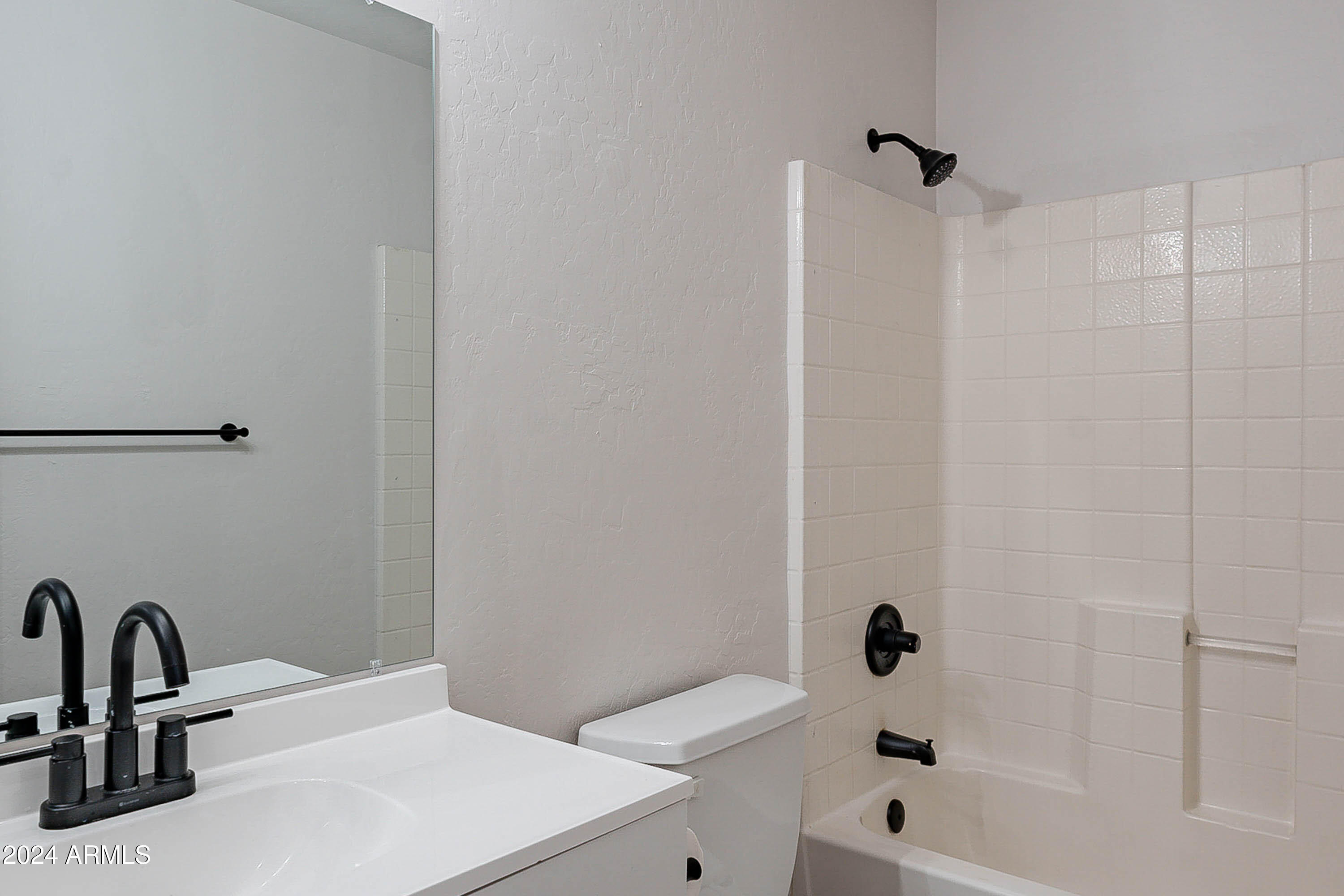 9902 E MESETO Avenue