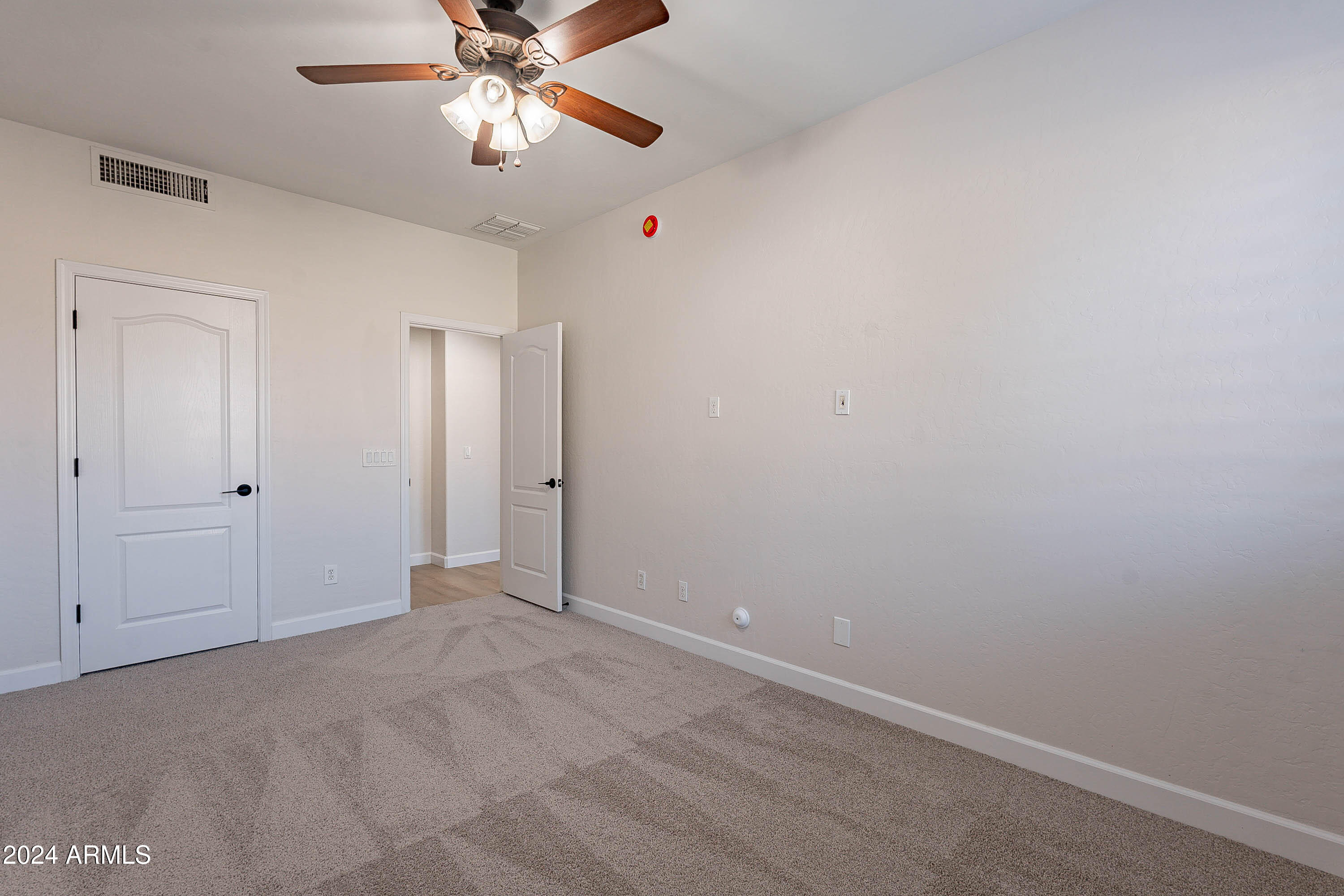 9902 E MESETO Avenue