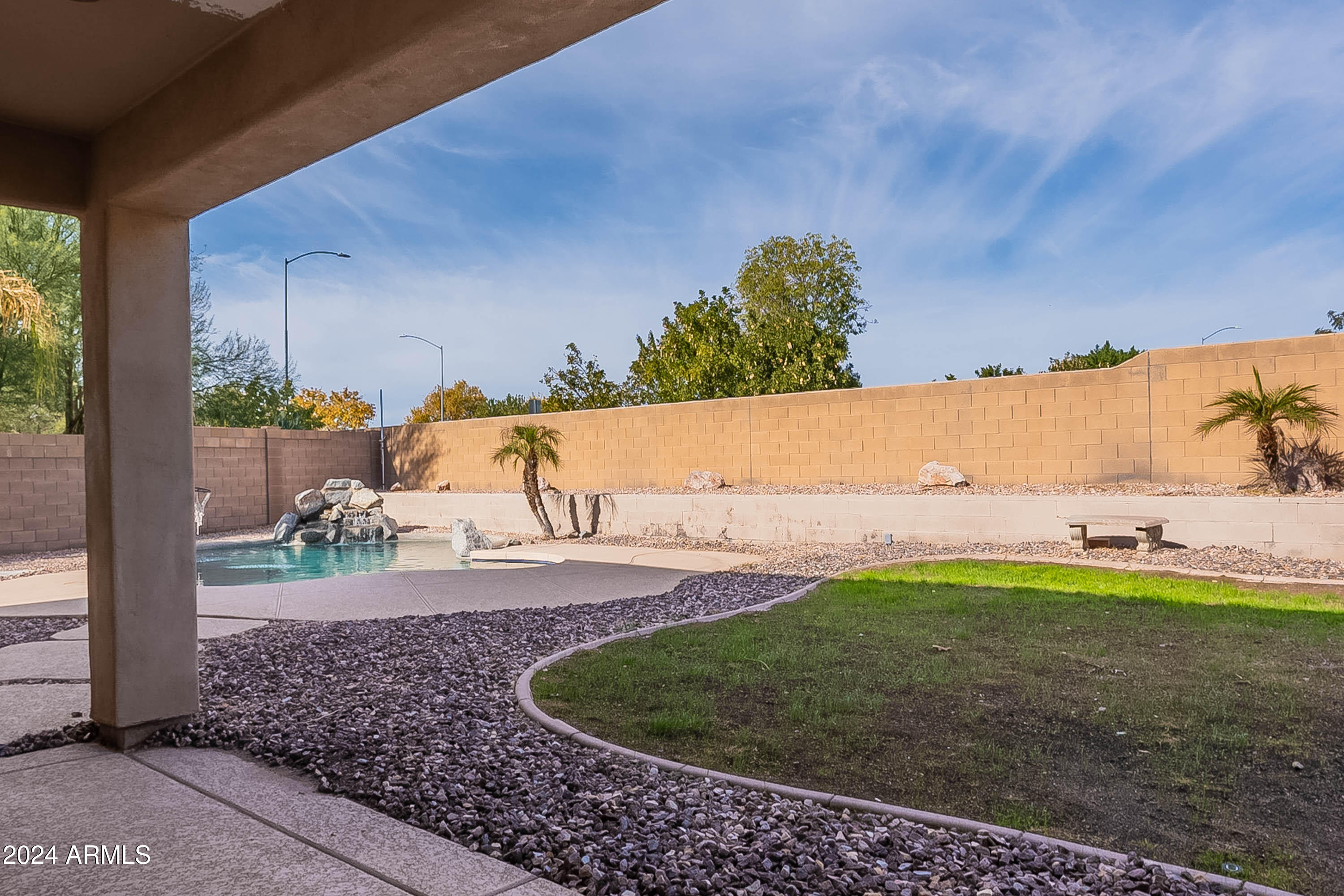 9902 E MESETO Avenue