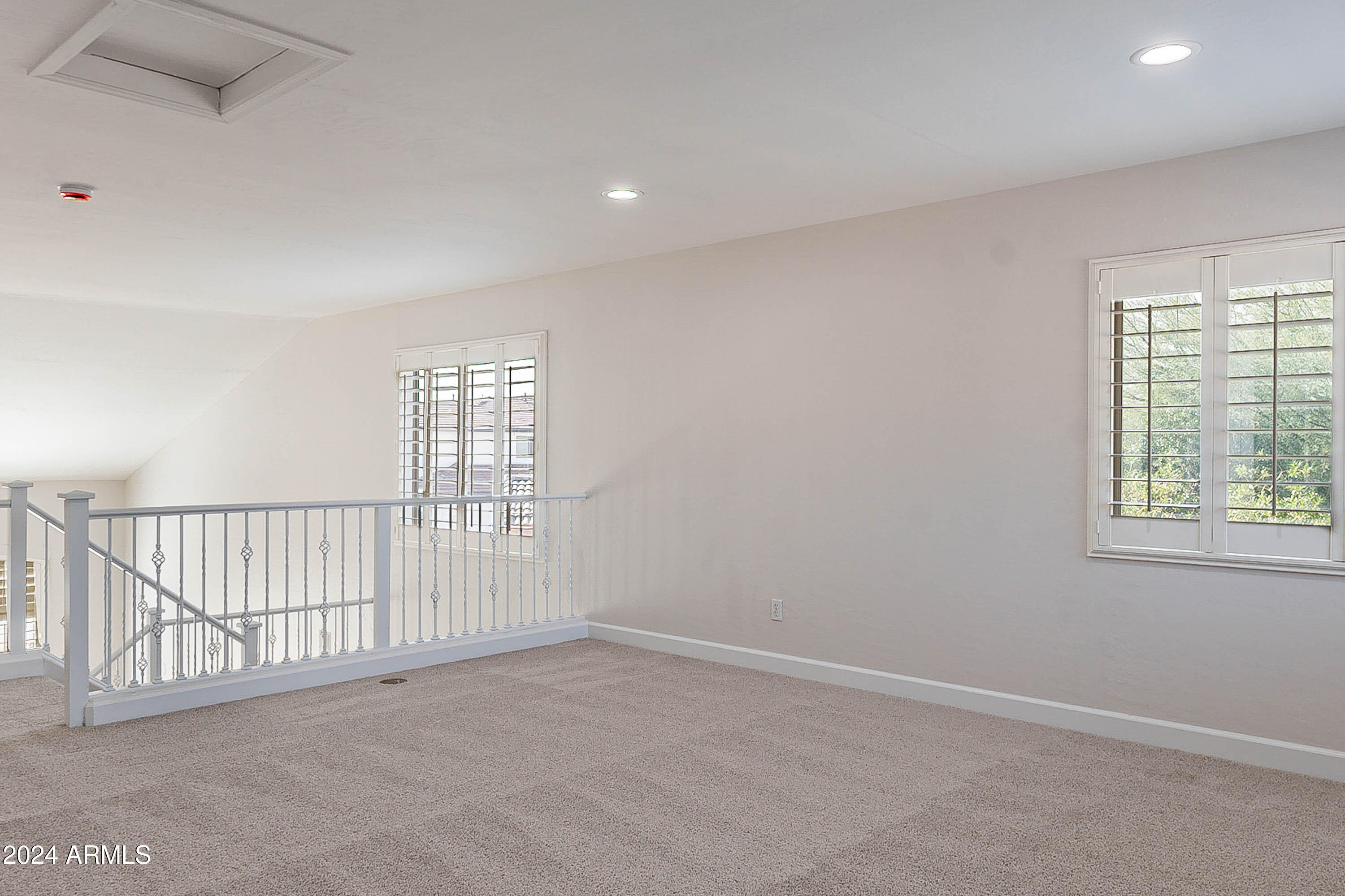 9902 E MESETO Avenue