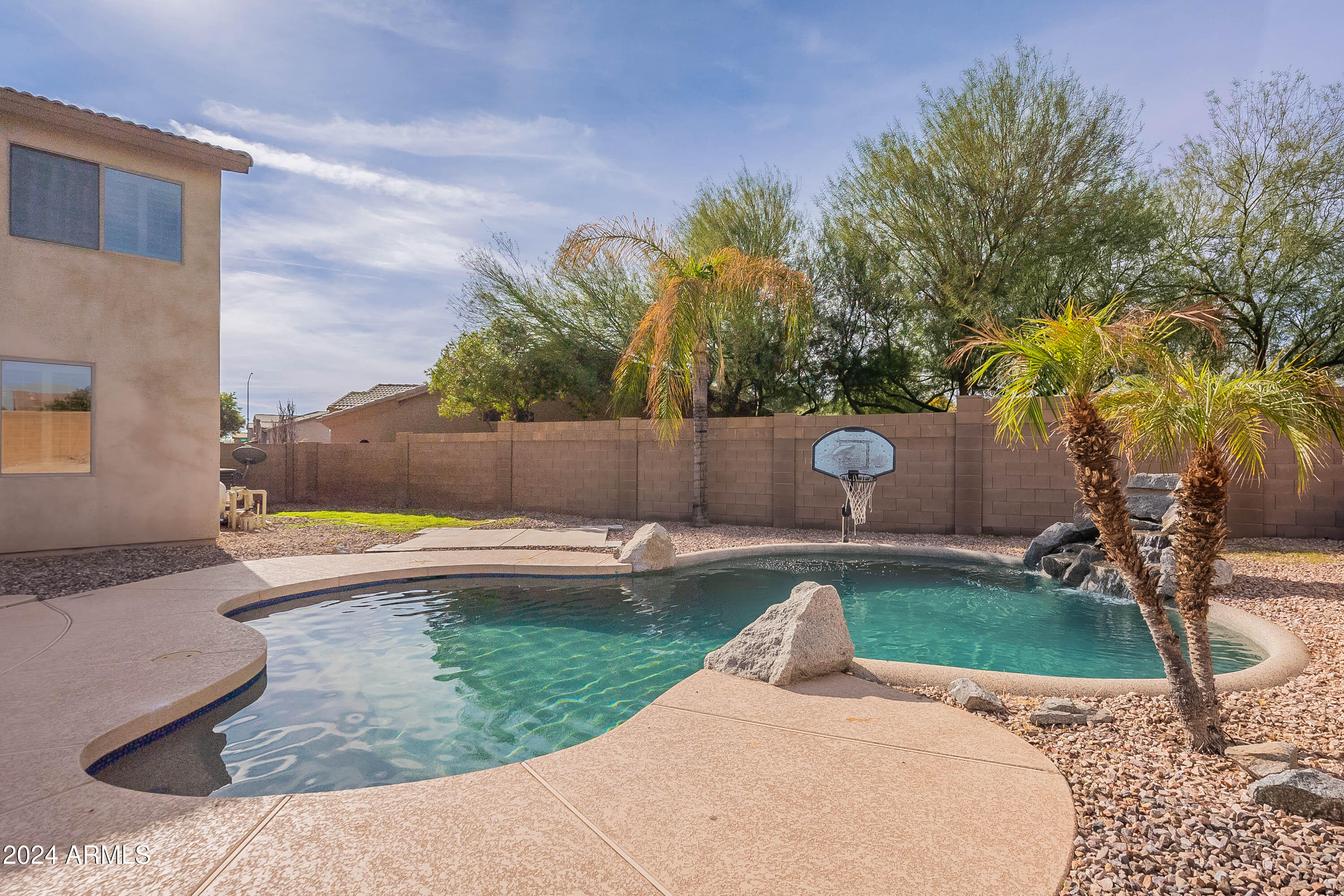 9902 E MESETO Avenue