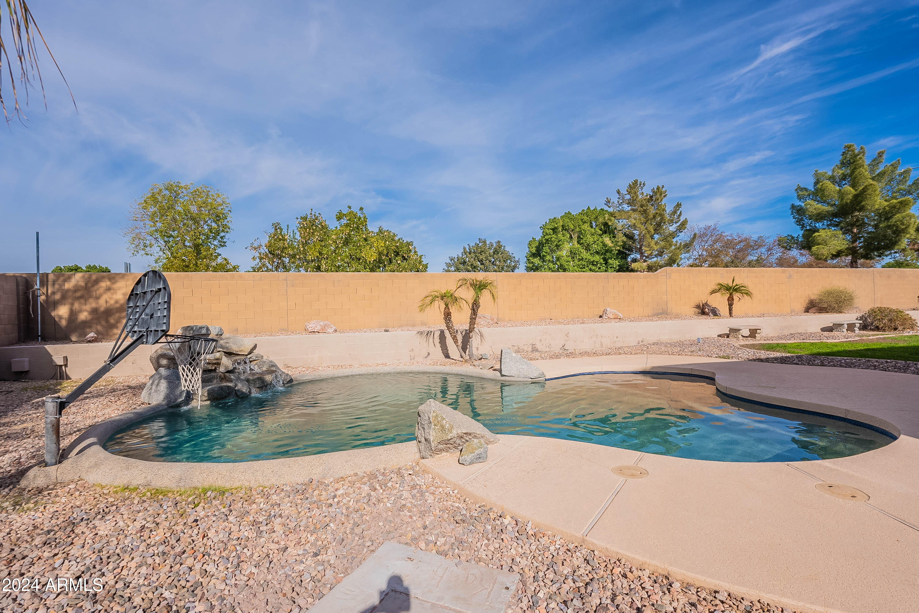 9902 E MESETO Avenue