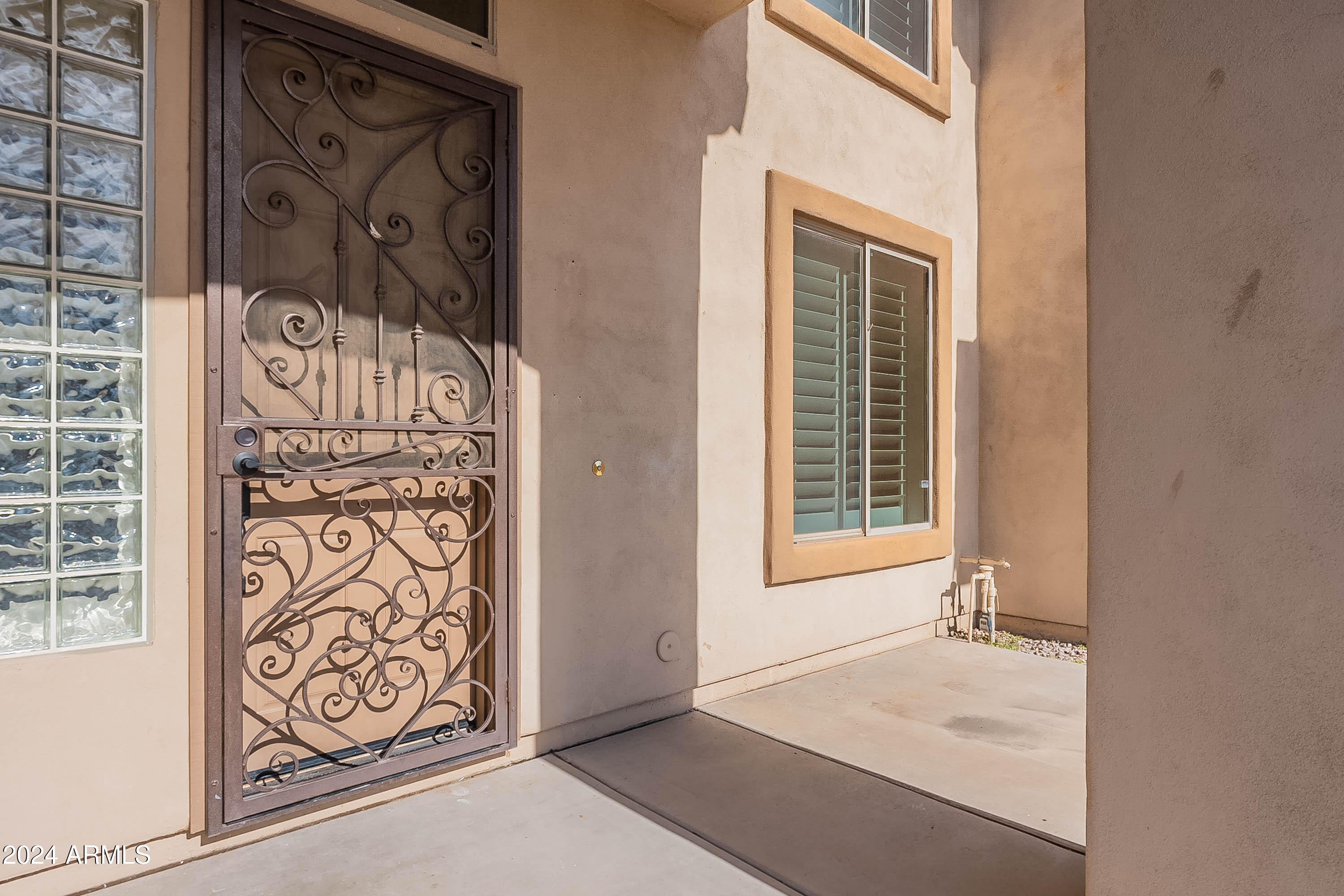 9902 E MESETO Avenue