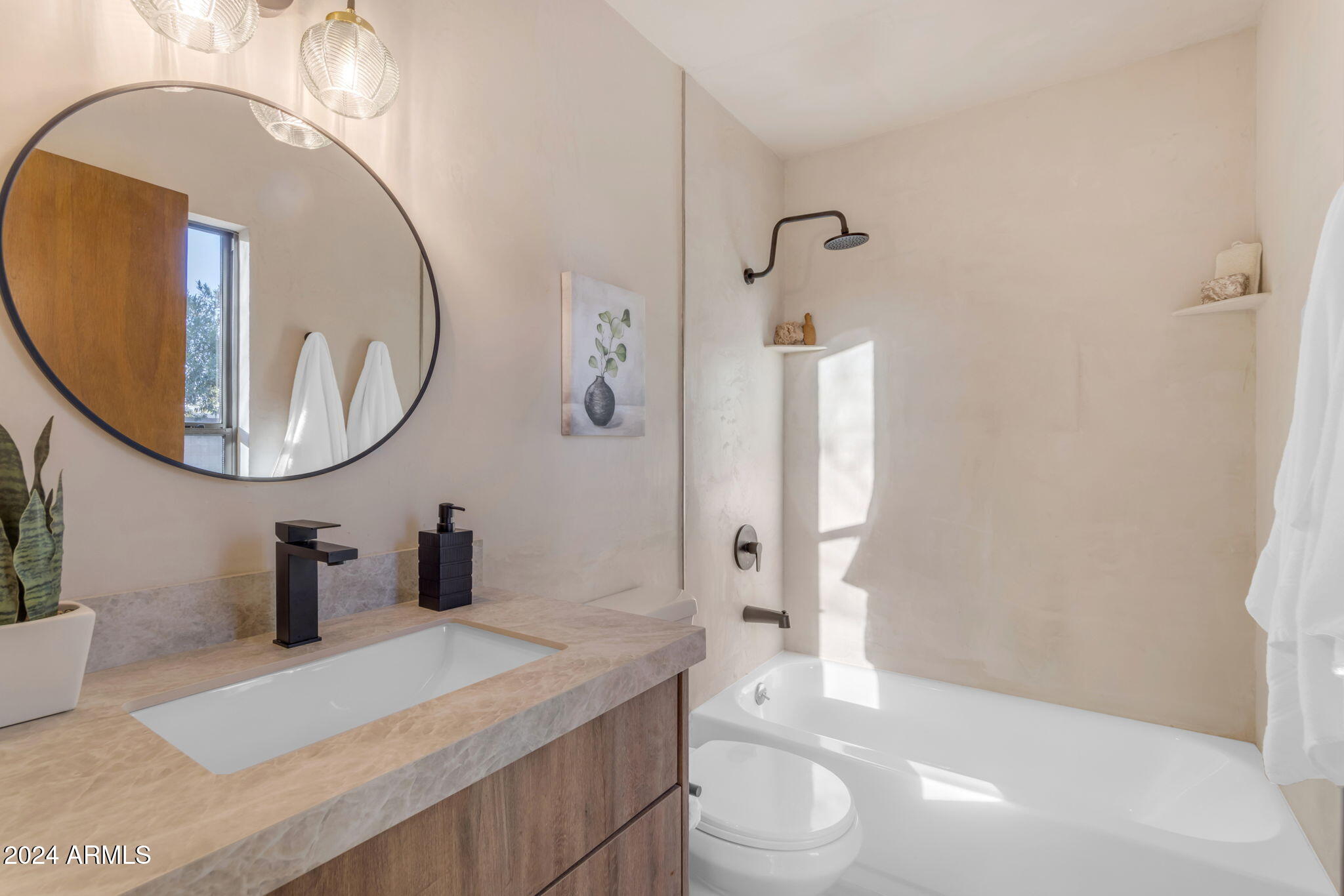 6439 E PRESIDIO Road