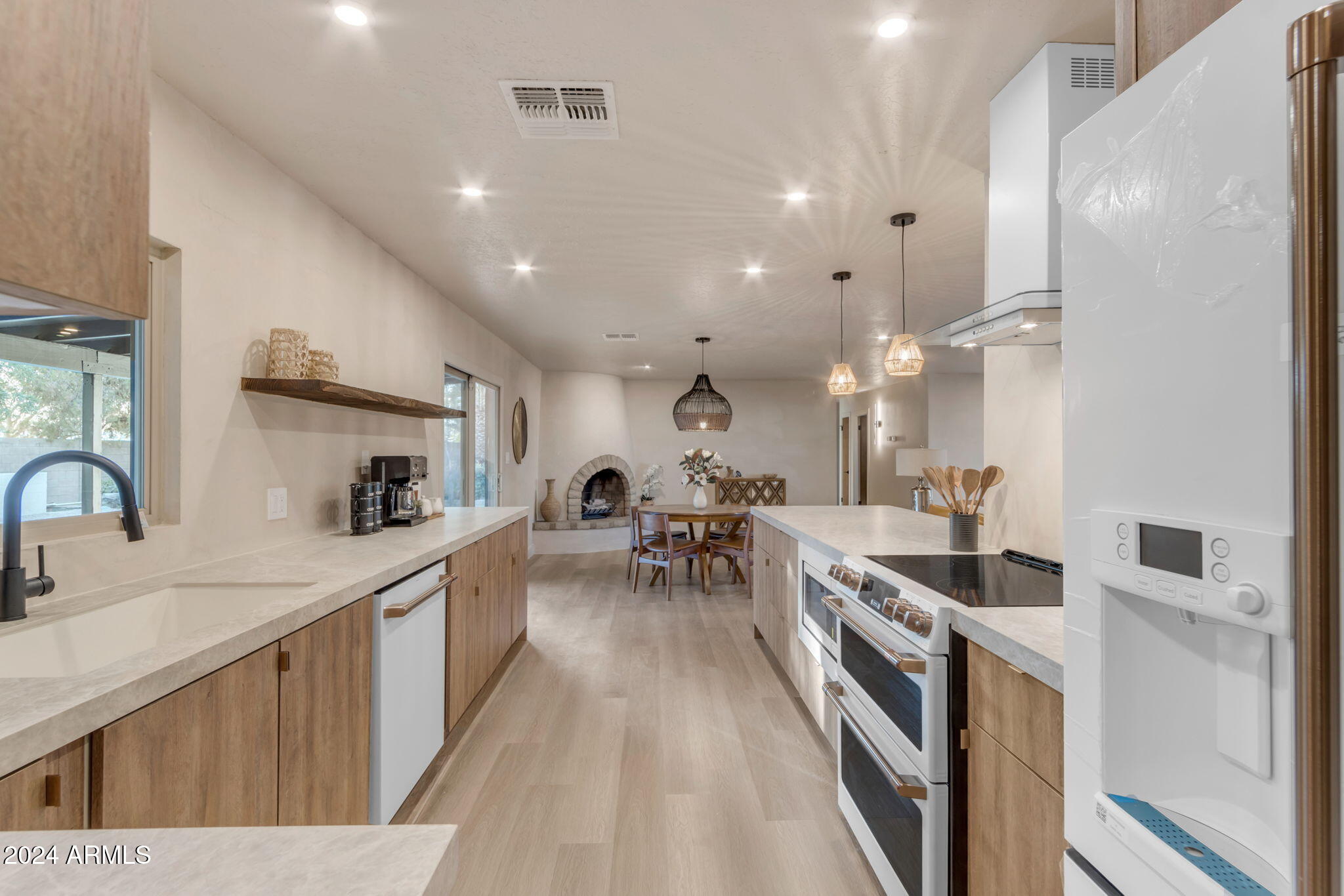 6439 E PRESIDIO Road