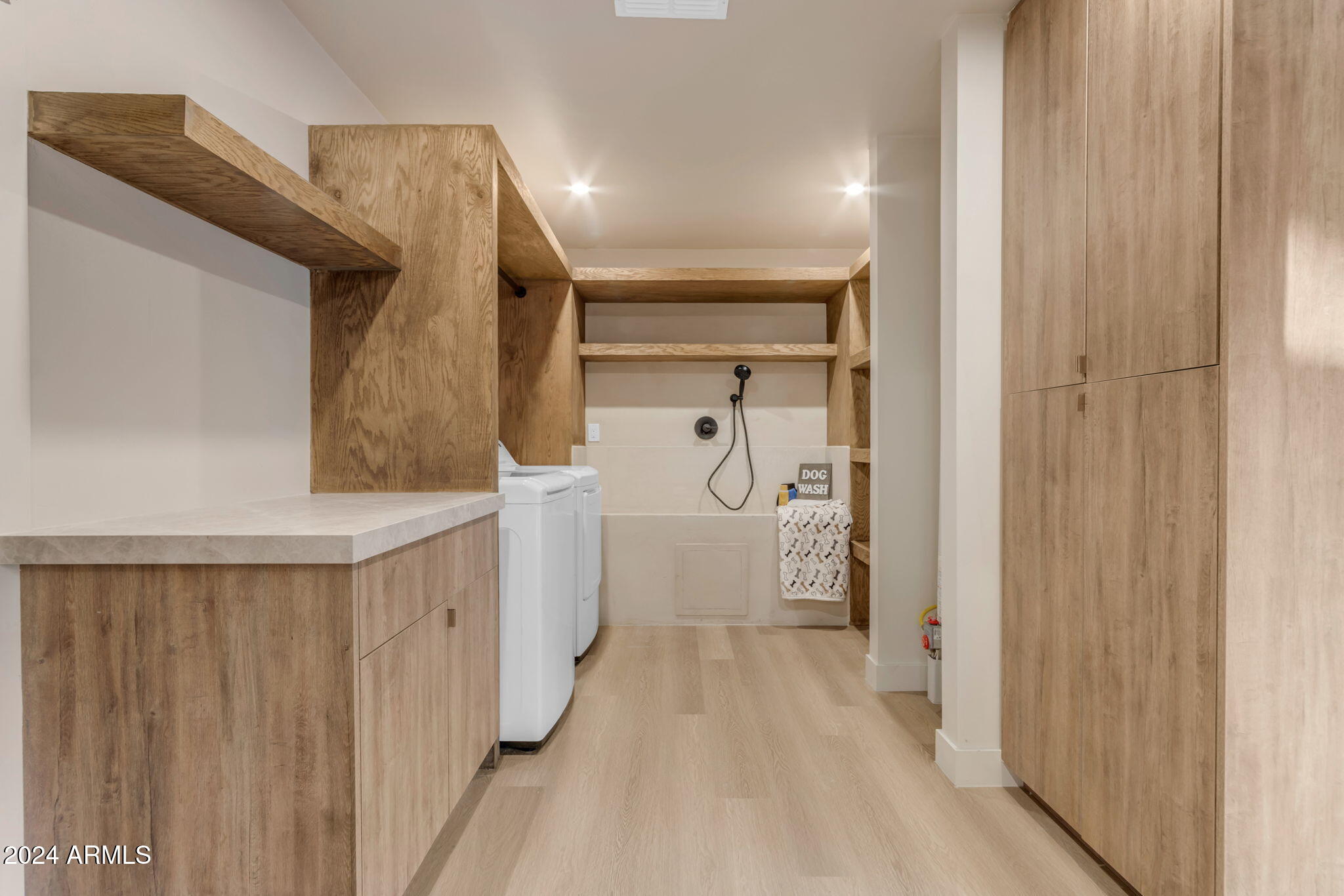 6439 E PRESIDIO Road