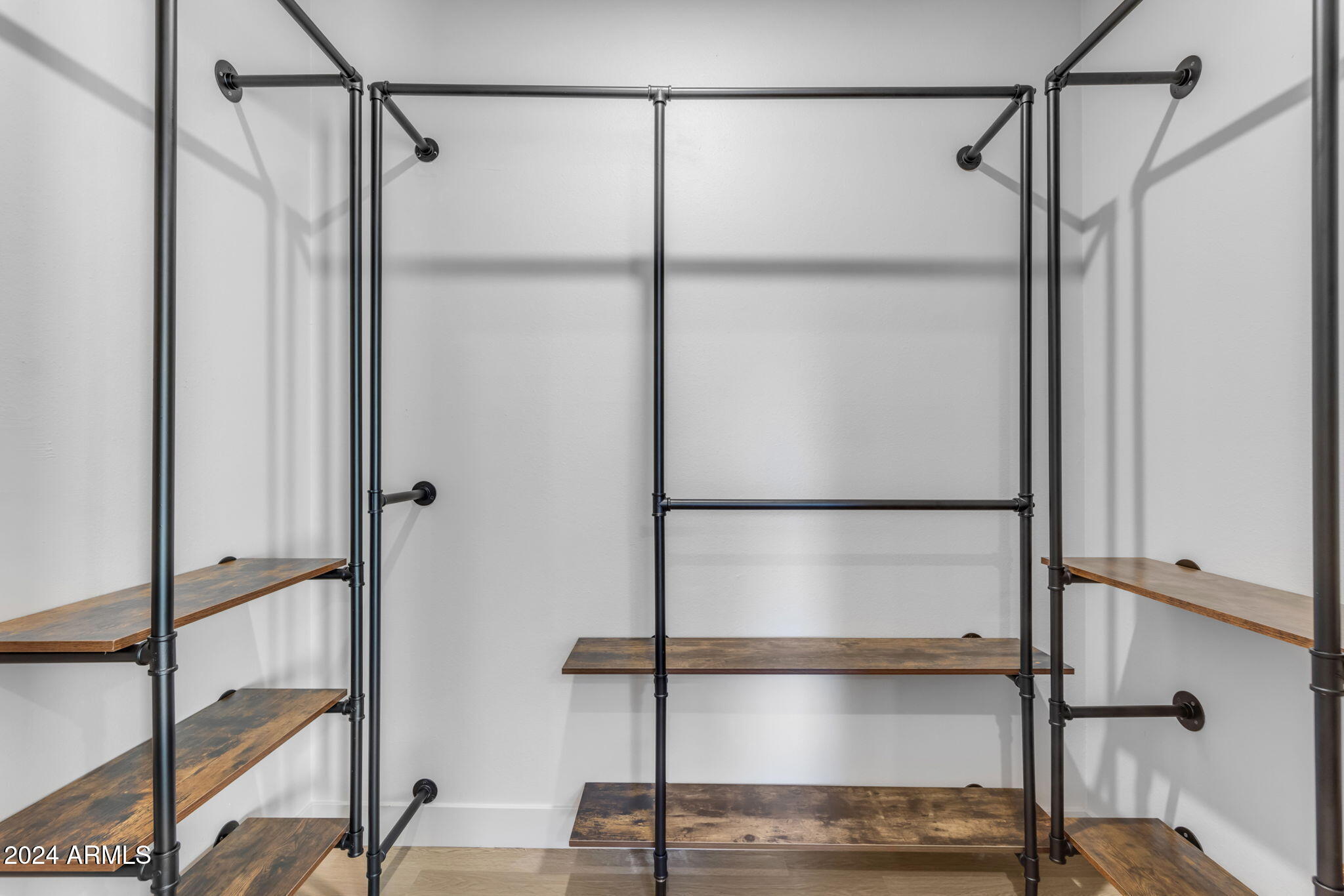 6439 E PRESIDIO Road