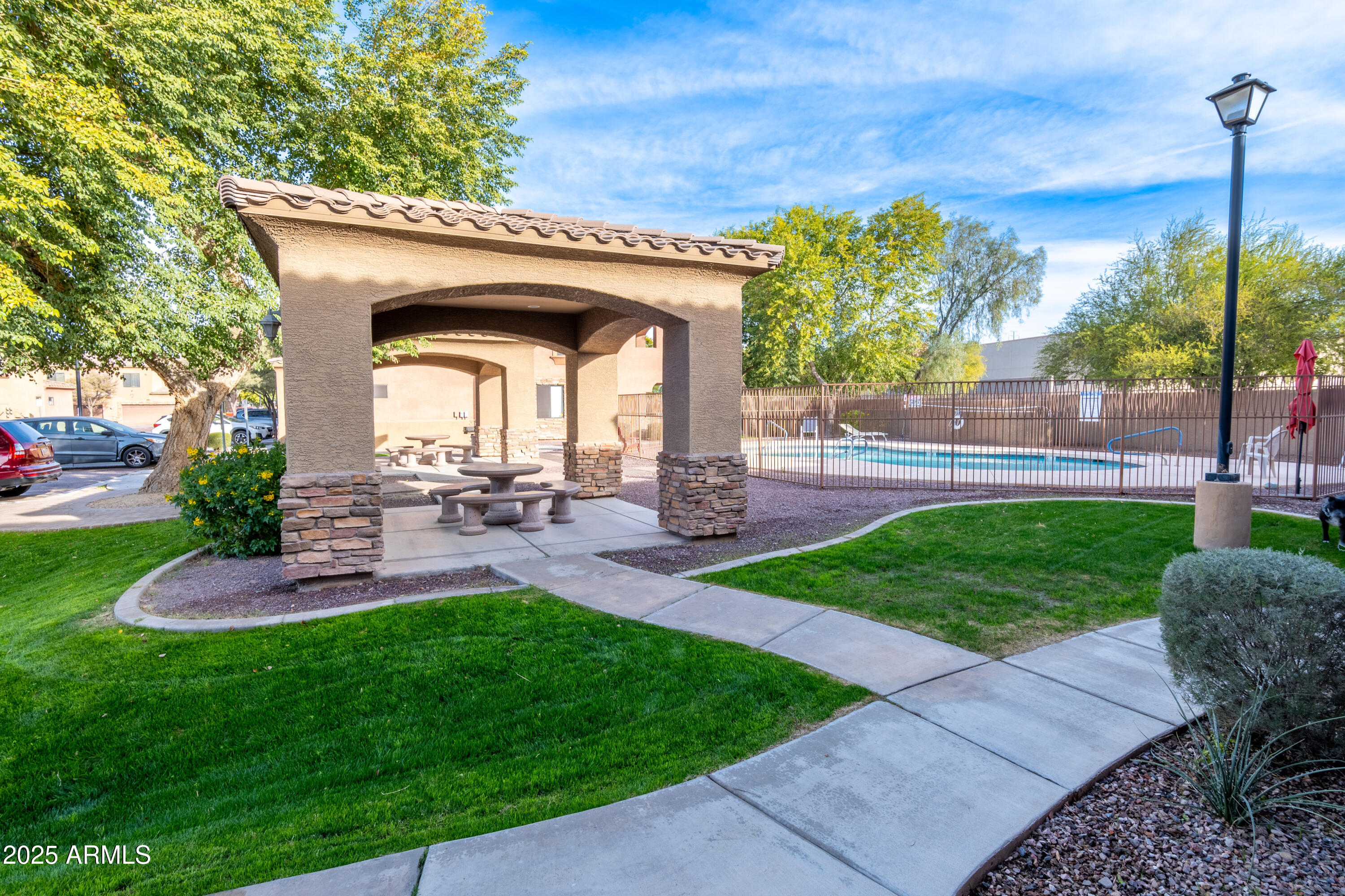 21655 N 36TH Avenue, 117