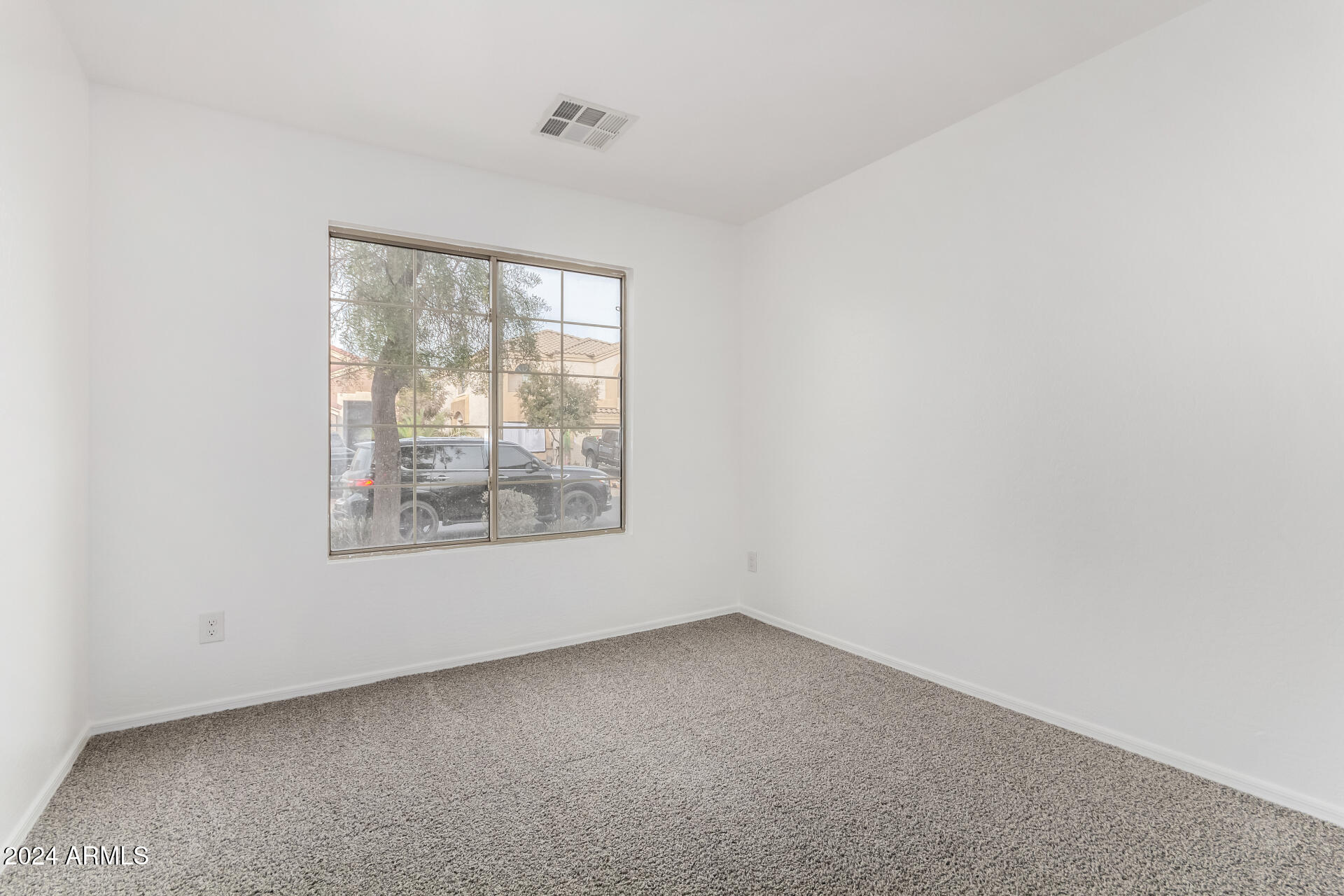 23957 W TONTO Street