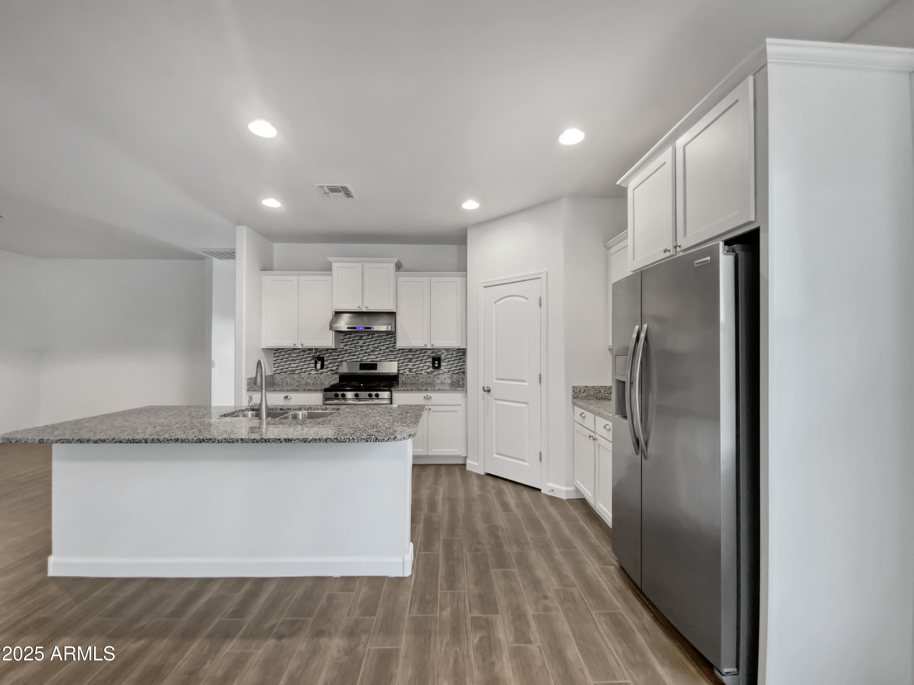41096 W JENNA Lane