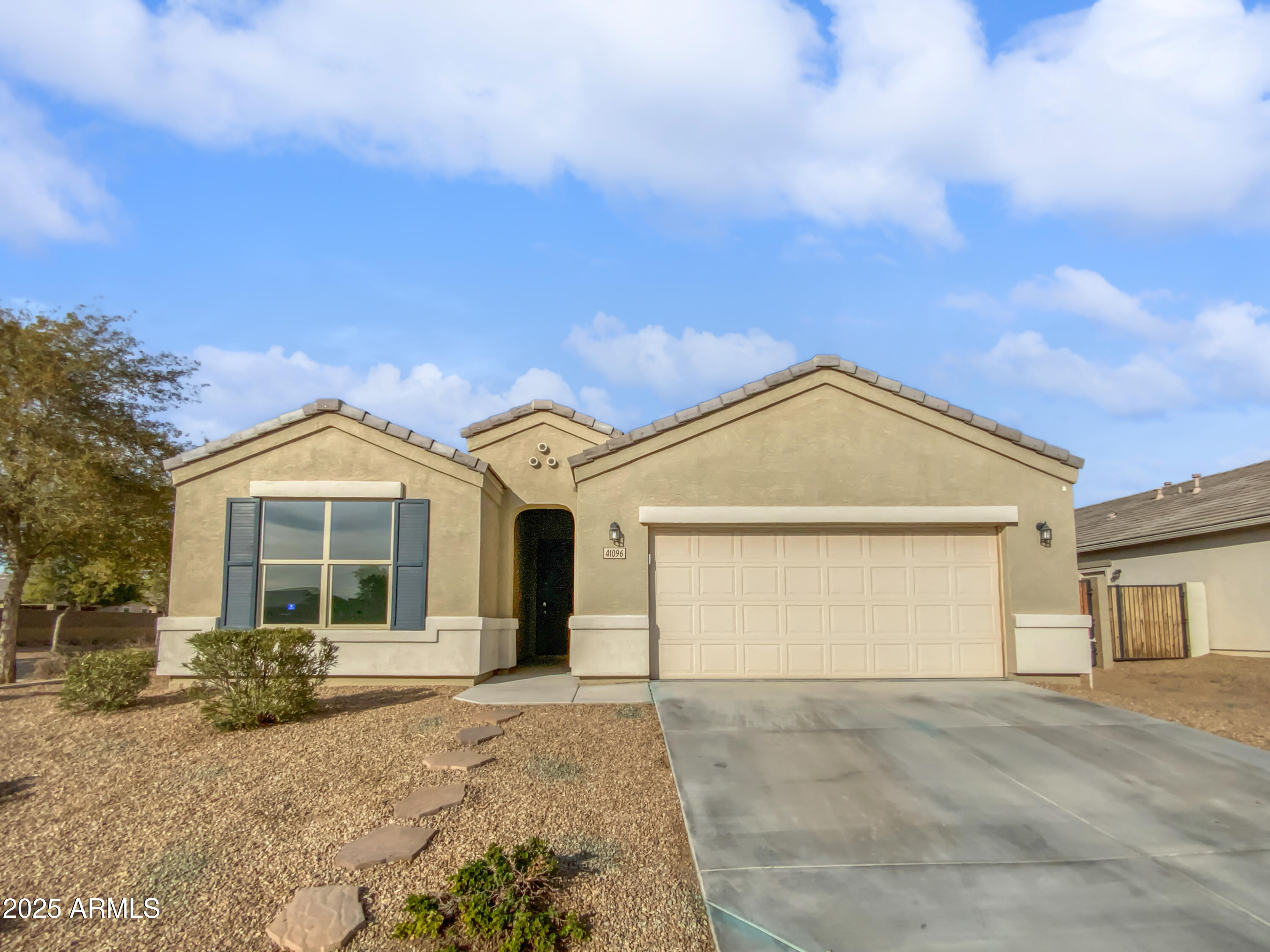 41096 W JENNA Lane