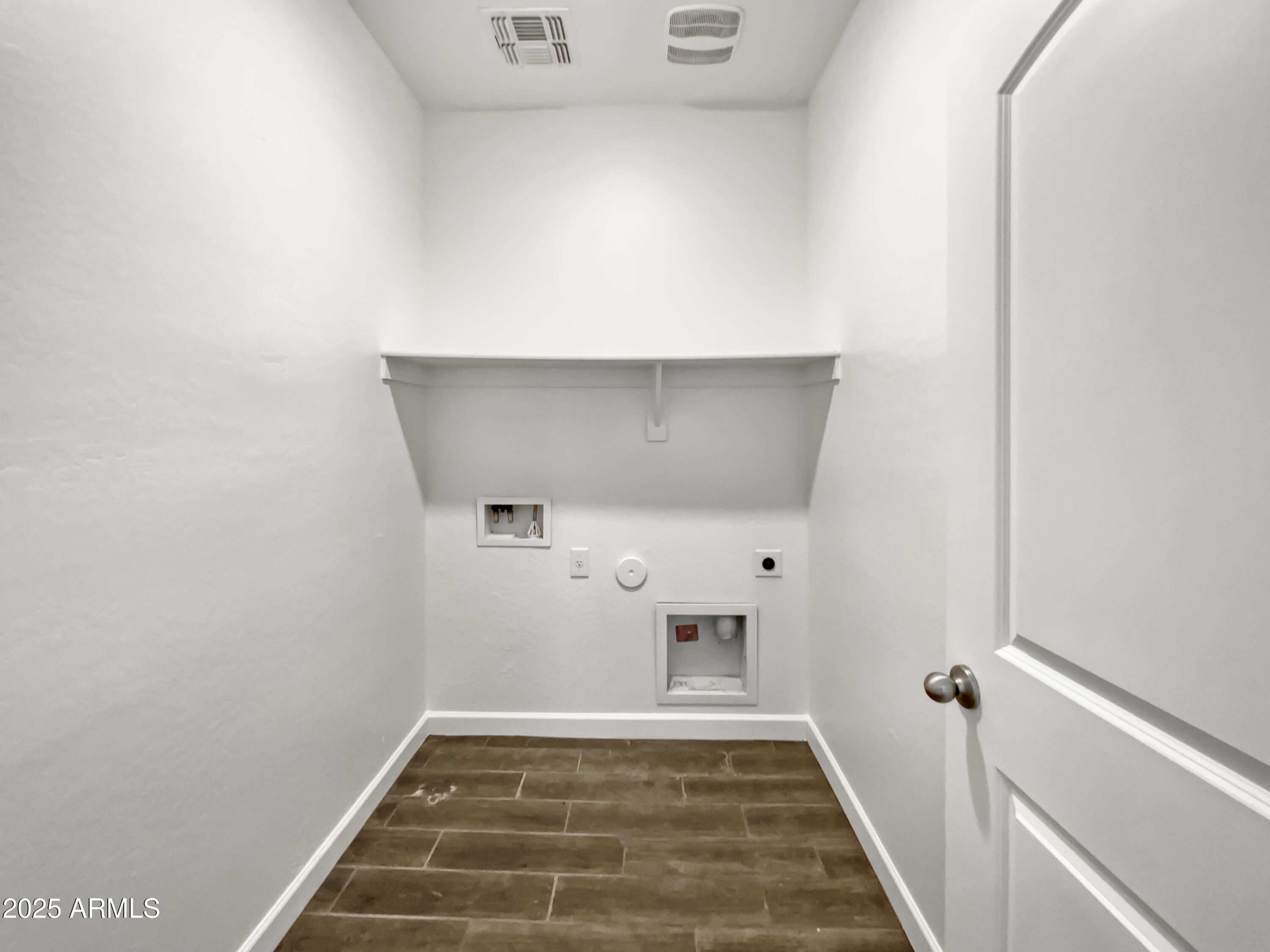 41096 W JENNA Lane