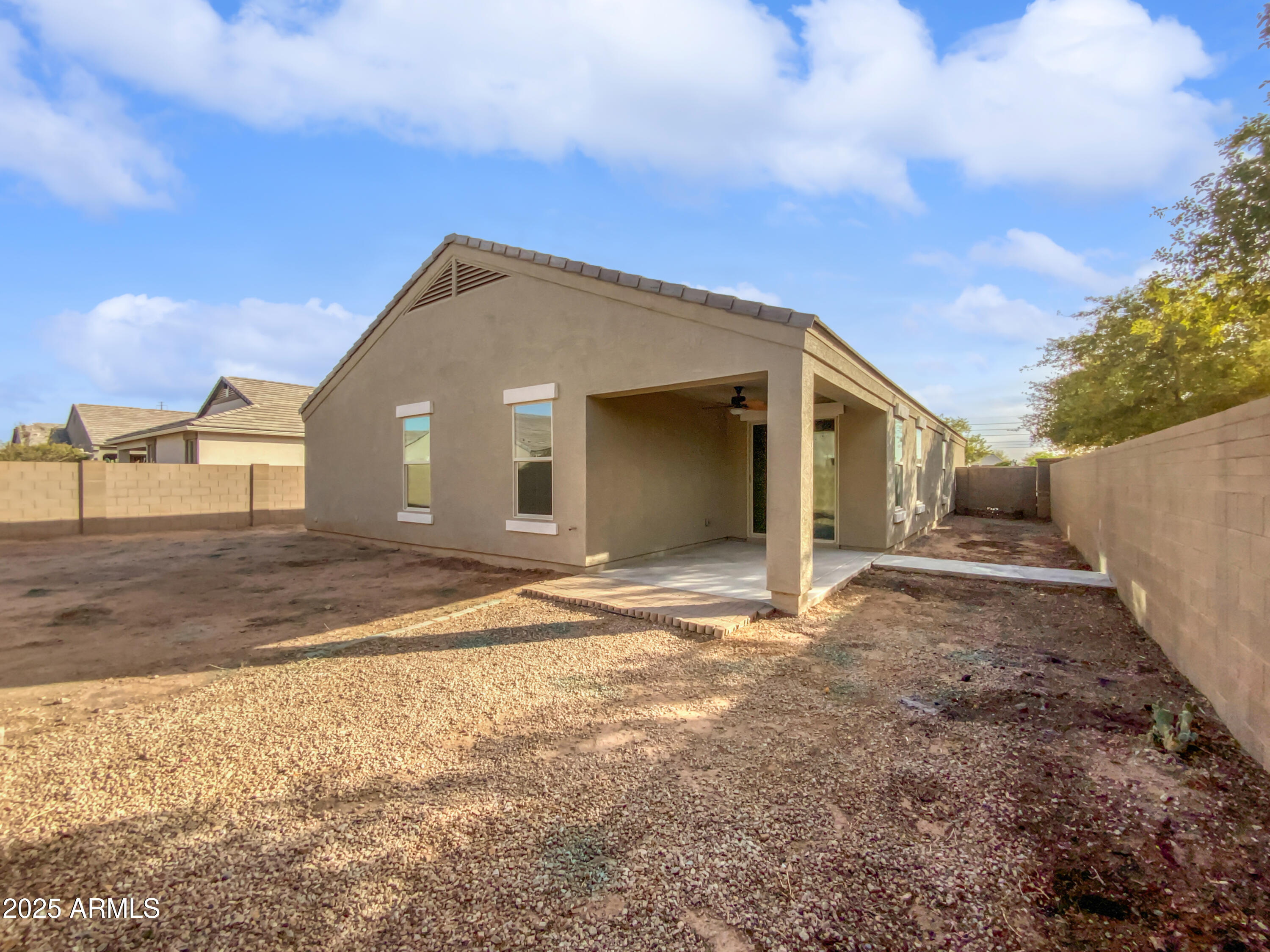 41096 W JENNA Lane