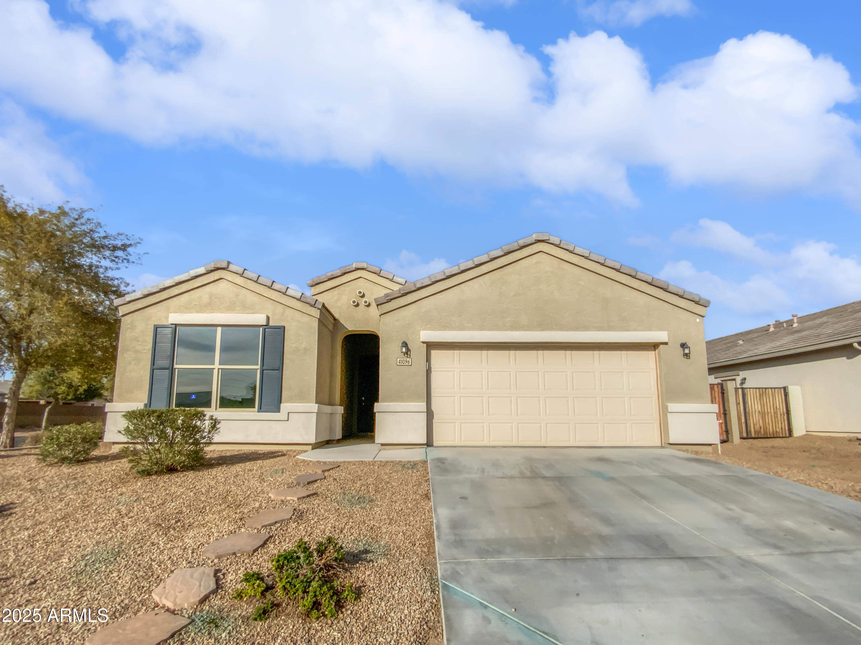 41096 W JENNA Lane