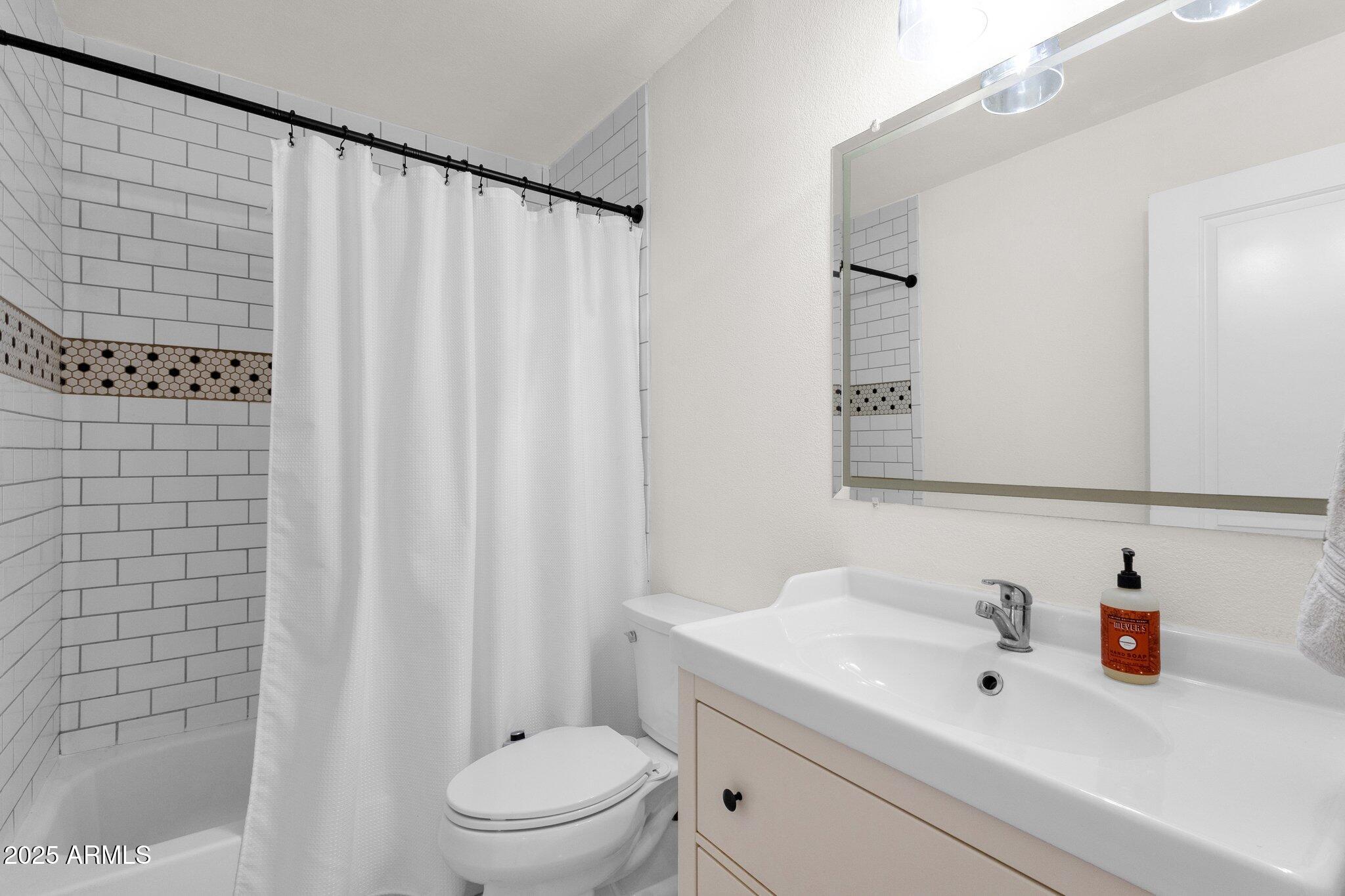 1241 E MEDLOCK Drive, 110