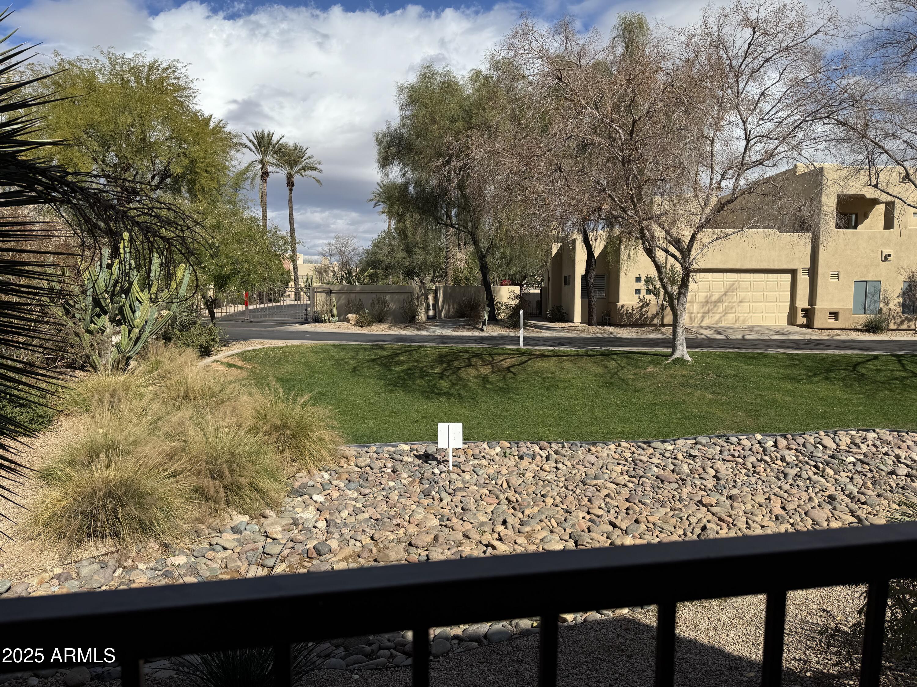 9065 E GARY Road, 124