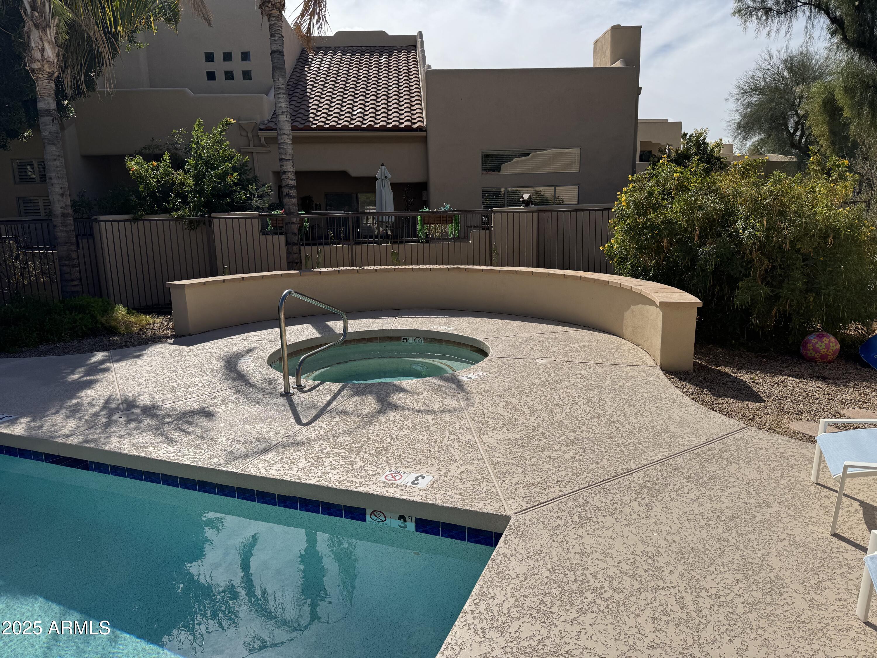 9065 E GARY Road, 124
