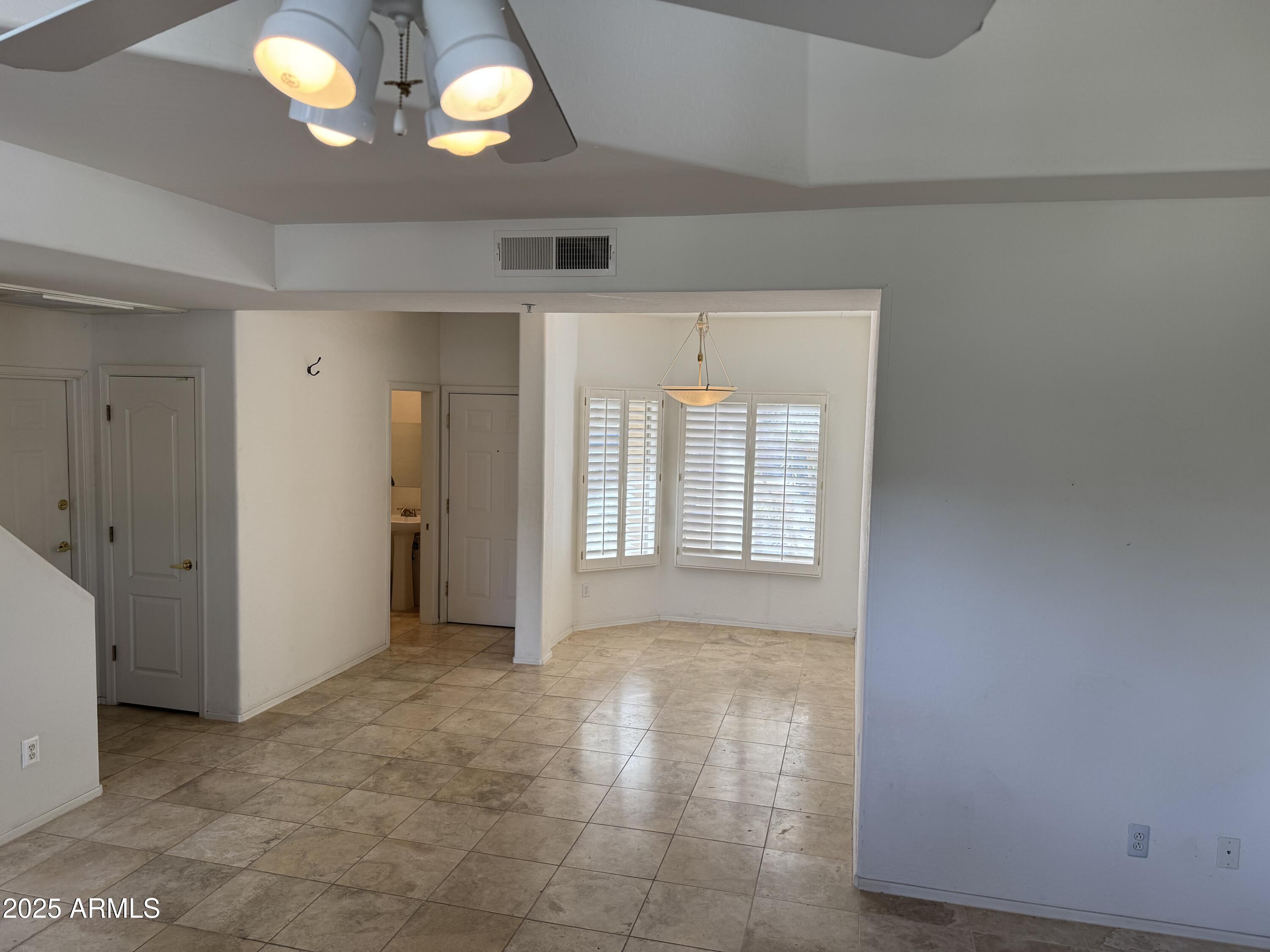 9065 E GARY Road, 124