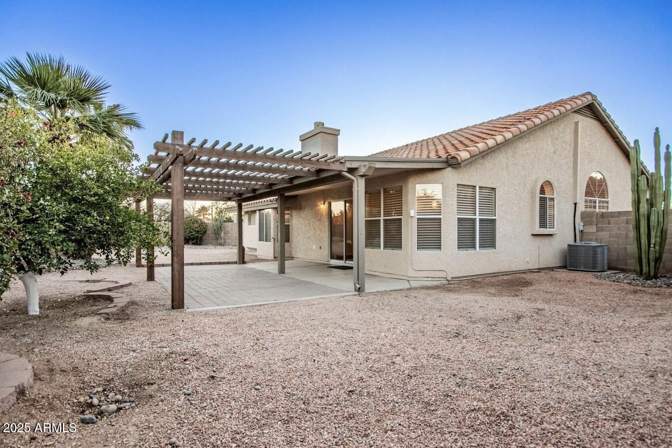 169 S COMANCHE Drive