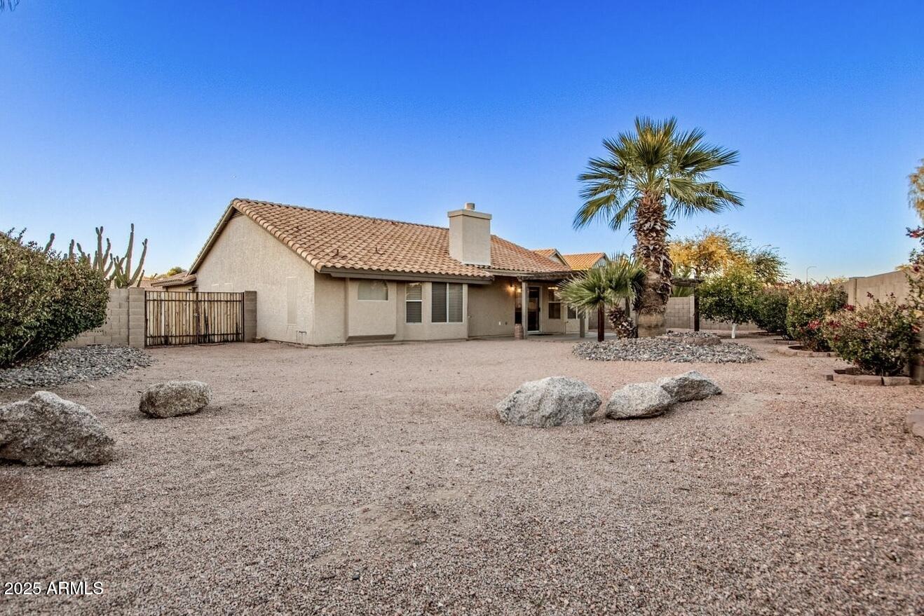169 S COMANCHE Drive