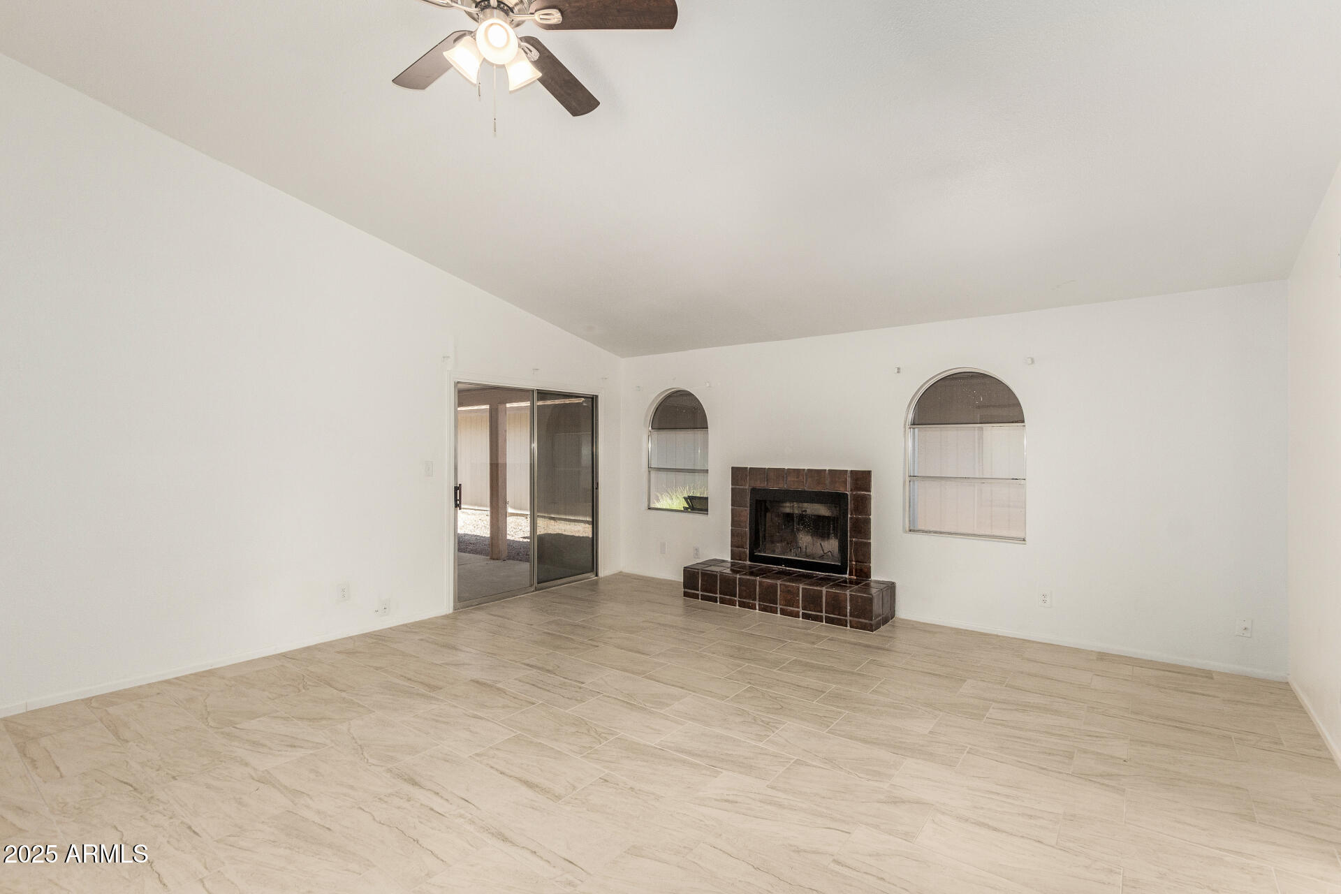 4436 W MORROW Drive