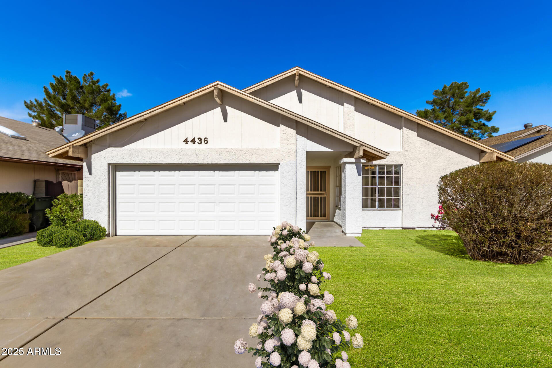 4436 W MORROW Drive