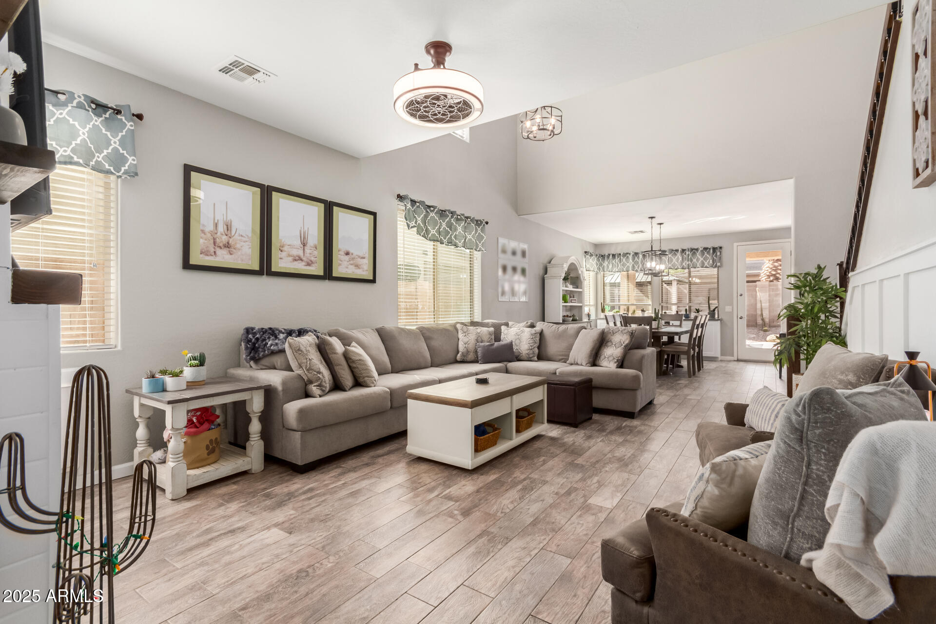 3285 E LAFAYETTE Avenue