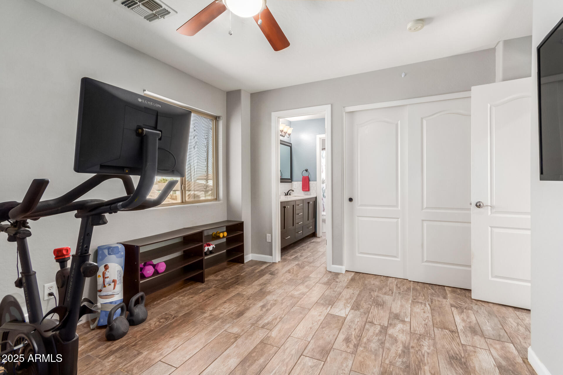 3285 E LAFAYETTE Avenue